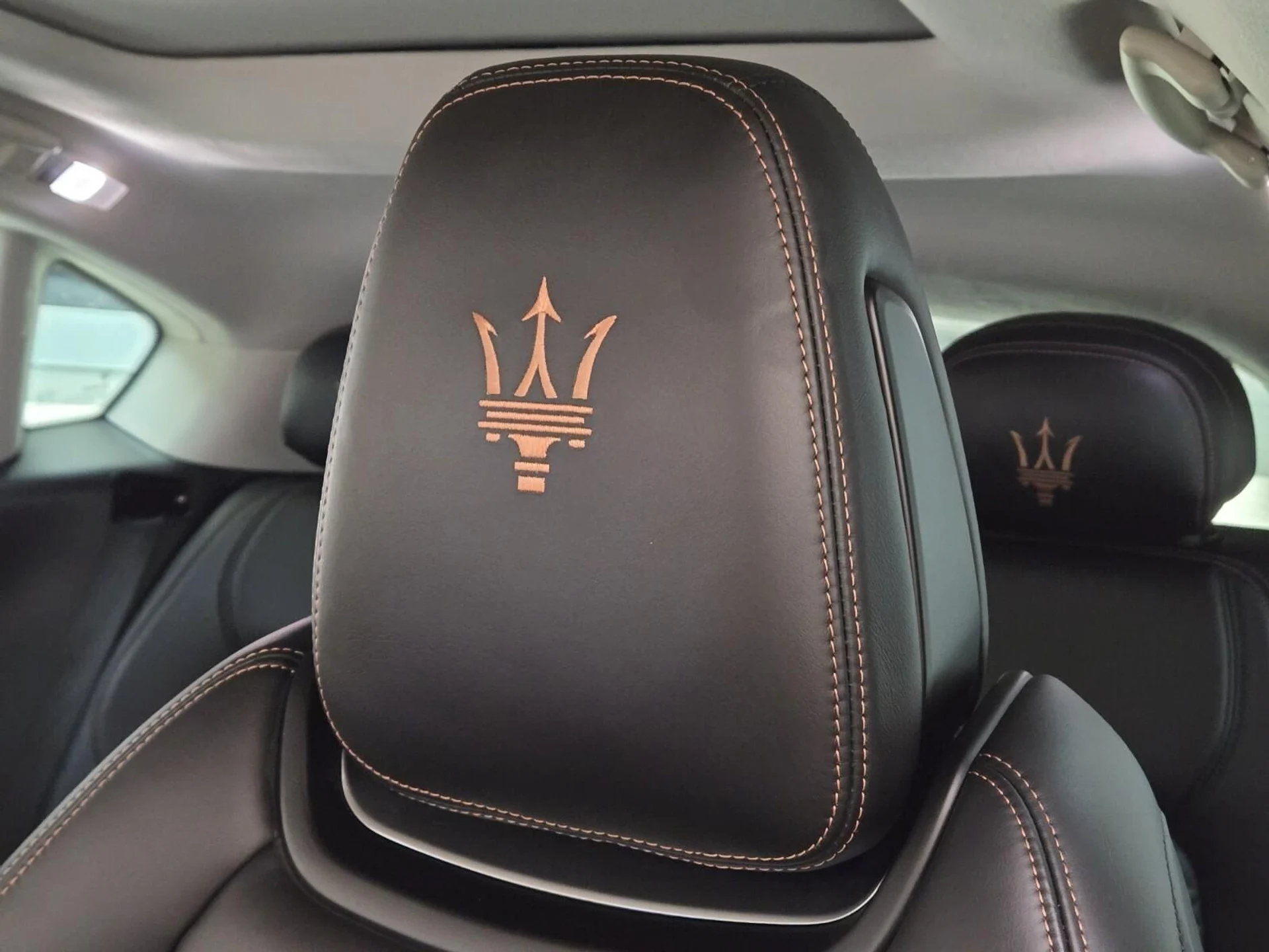 mph031_4135972672_Used_2021_Maserati_Levante_S_Gran_Sport_1763713740_f45b841ef2