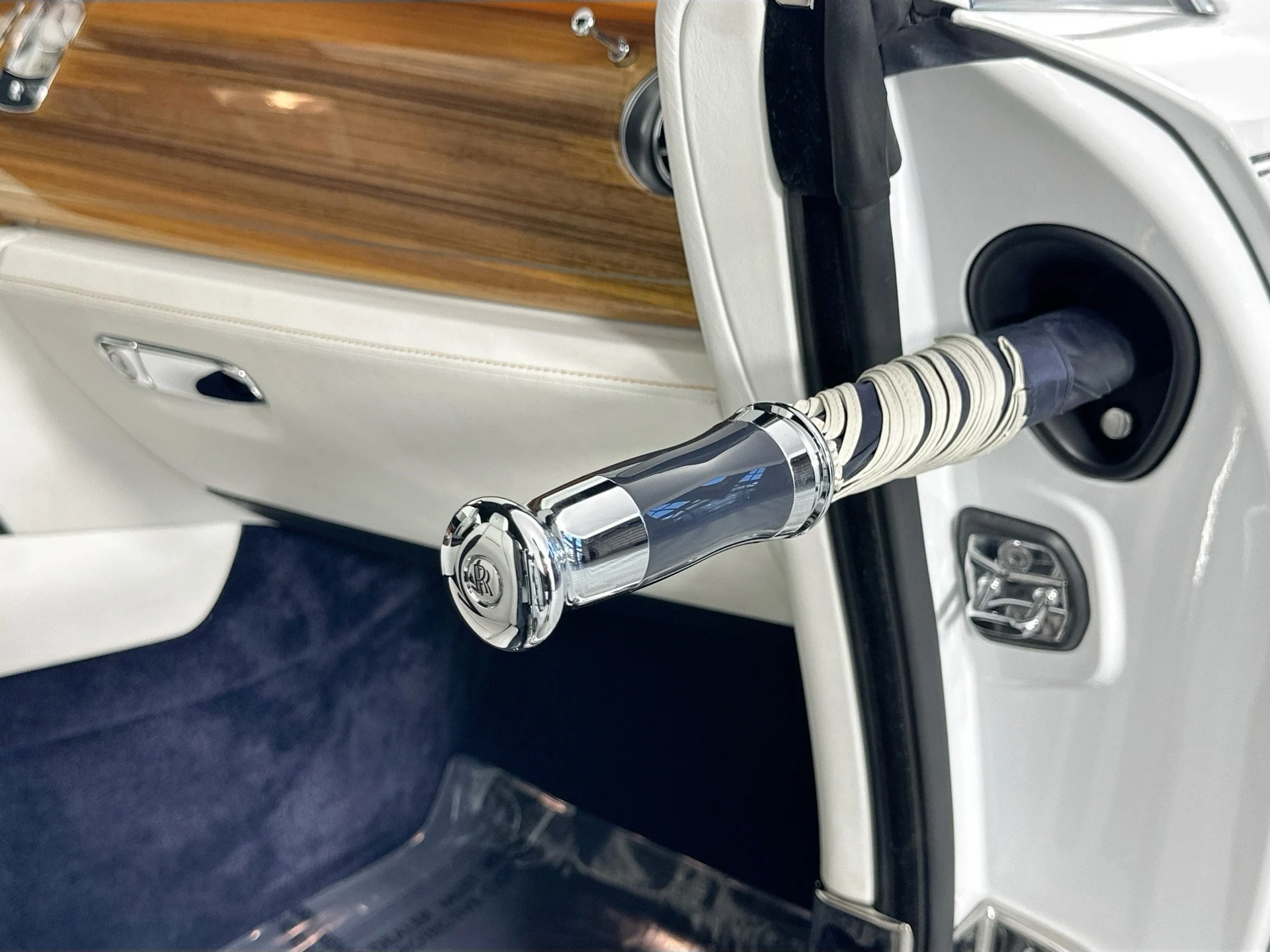 mph031_413898805_32_08b01220ac