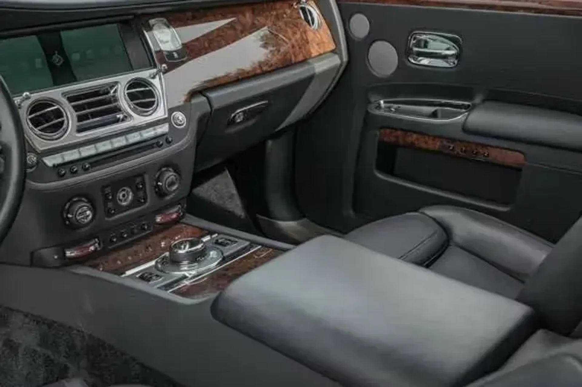 mph031_4141905054_fcc8dd208372420f89671c3eda1633bc_4fb7dd8f6a