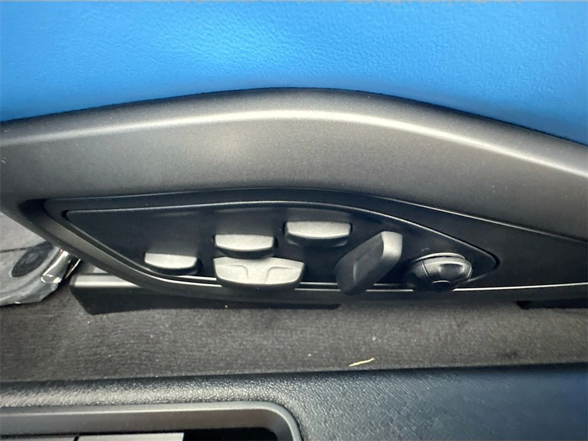 mph031_4146021597_5af2346e0066c92bef1e9646da77b4cd_e501d05ae9