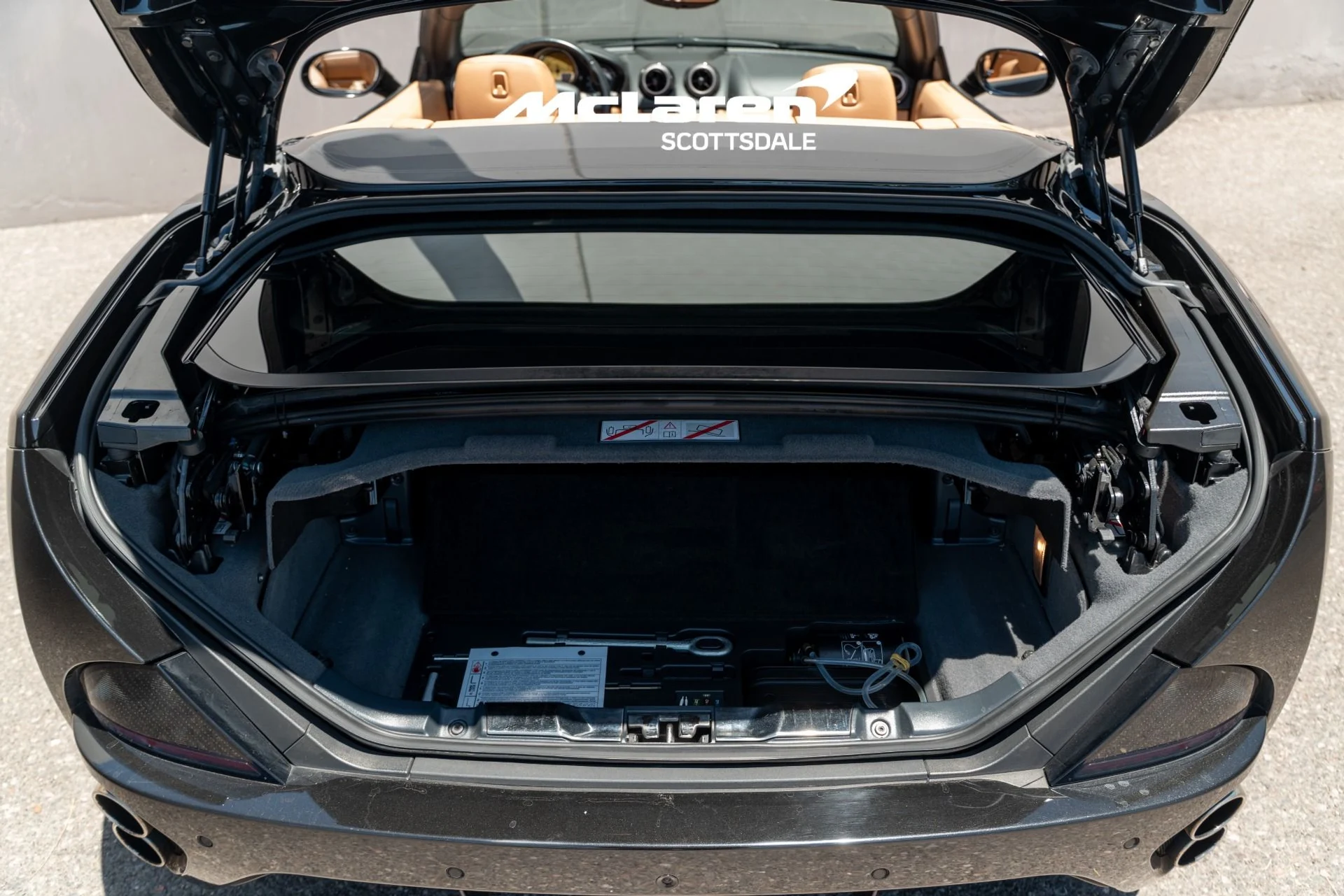 mph031_4147160619_Used_2014_FERRARI_CALIFORNIA_1784916461_45aa82e605