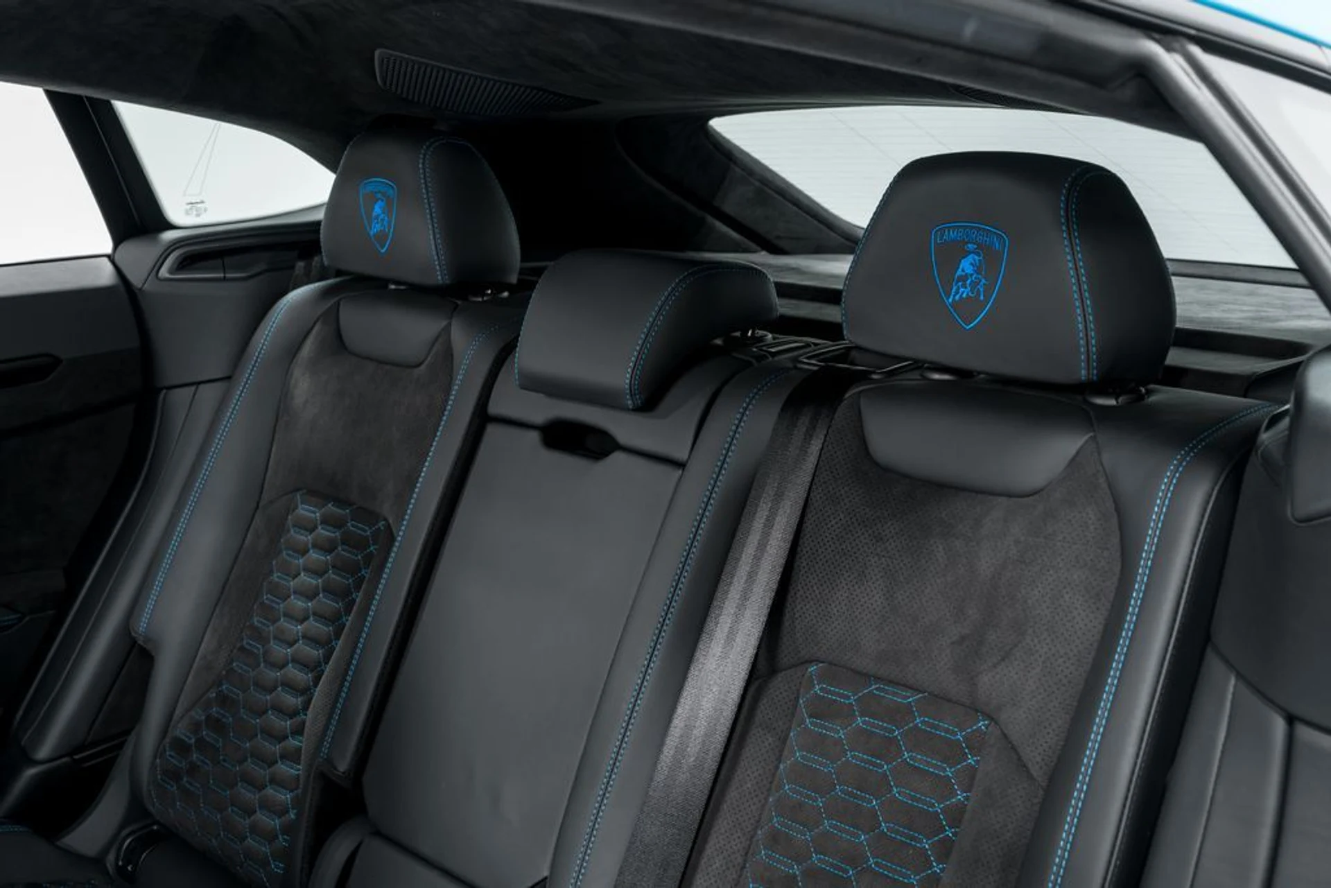 mph031_4149609355_18052bb84eff1181e8d0d588ae9be790x_9d357c9a47