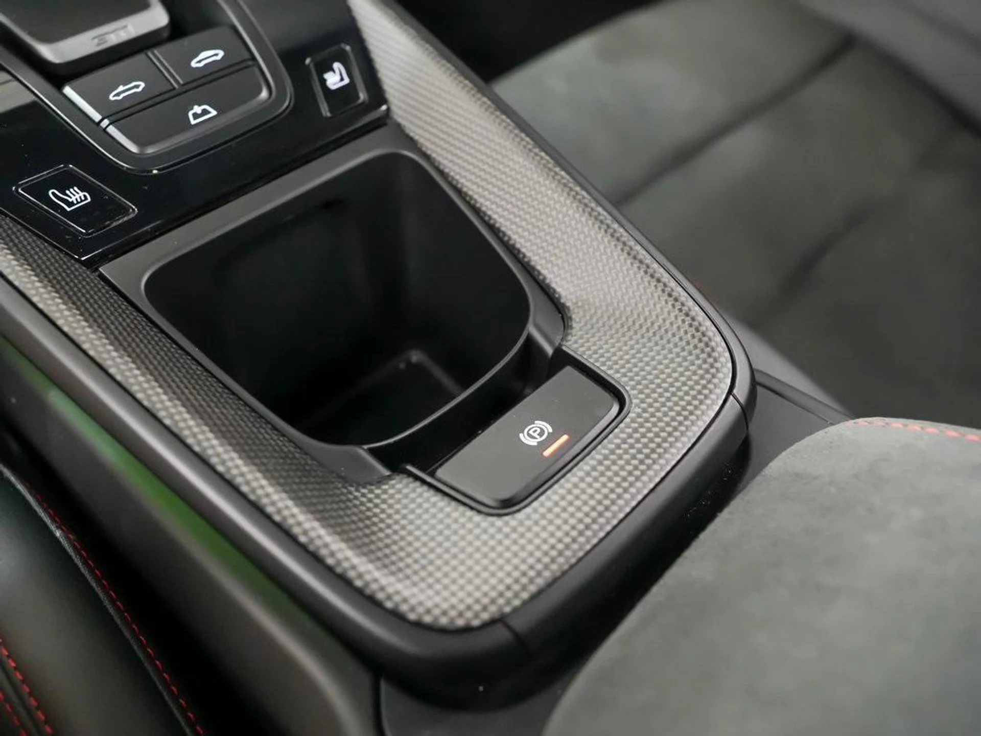 mph031_4154185382_9u_KWL_7oz_GP_Wr_Uj3m_TM_0_Nv_P_Ucn_Dk_f5a19b66e8