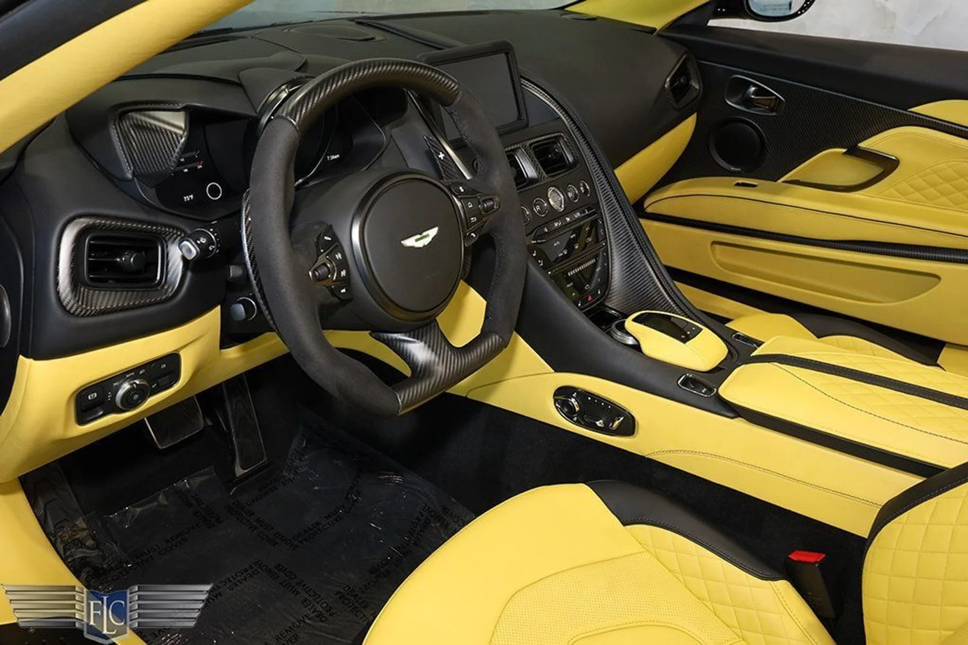 mph031_4161292037_used_2023_aston_martin_dbs_20235volante770ultimate_9689_22994688_32_1024_046ebbfddc