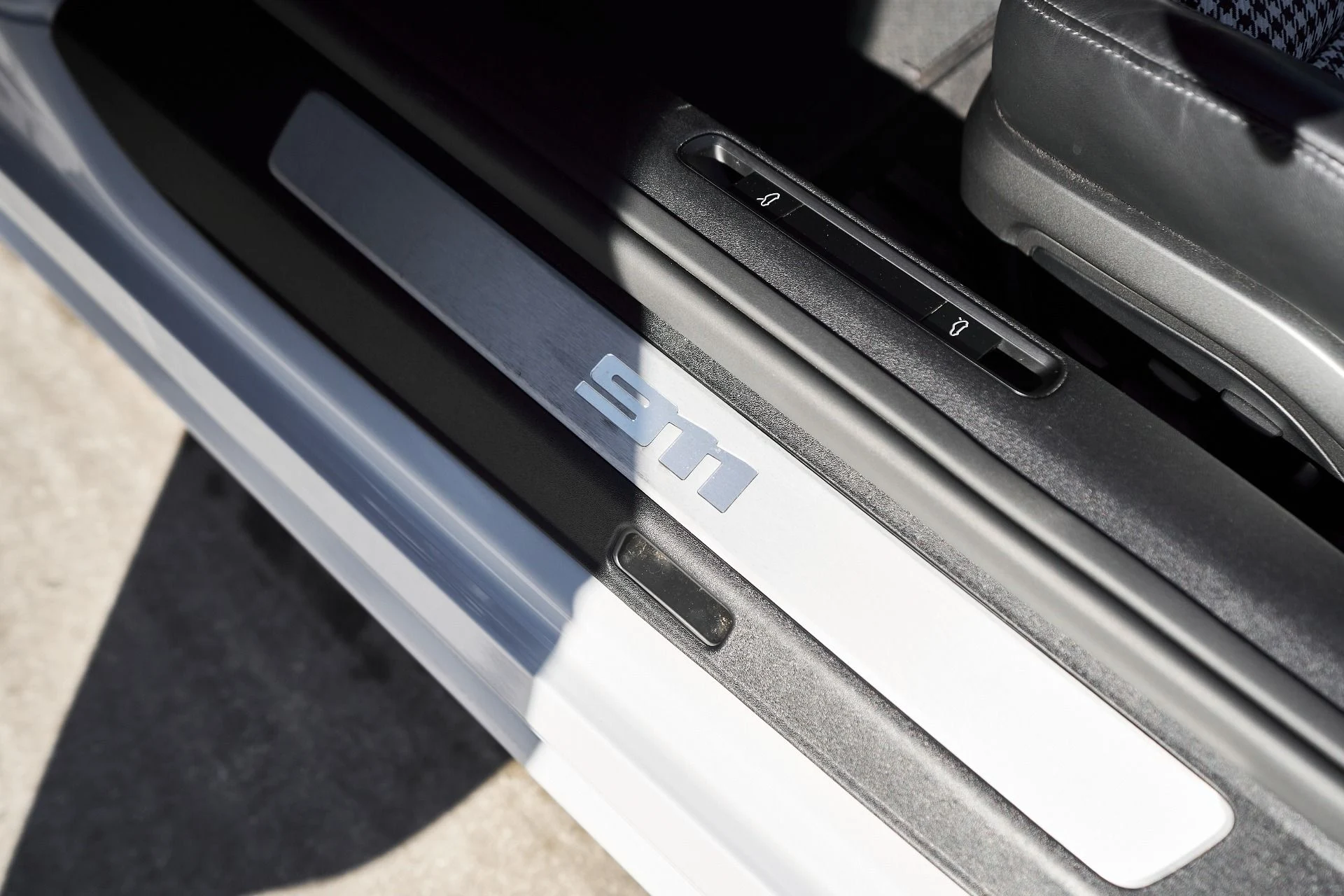 mph031_4165044759_Used_2023_Porsche_911_Turbo_S_1763676494_7c3efd1113