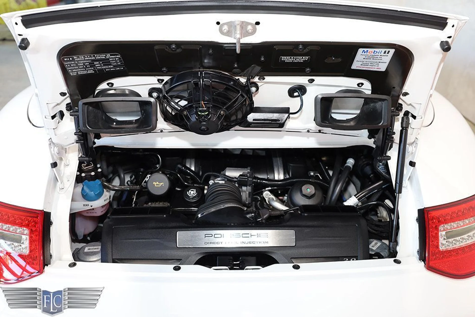 mph031_4178500216_used_2012_porsche_911_2drcabriolet997carreras_9689_23016607_32_1024_4d8087e51a