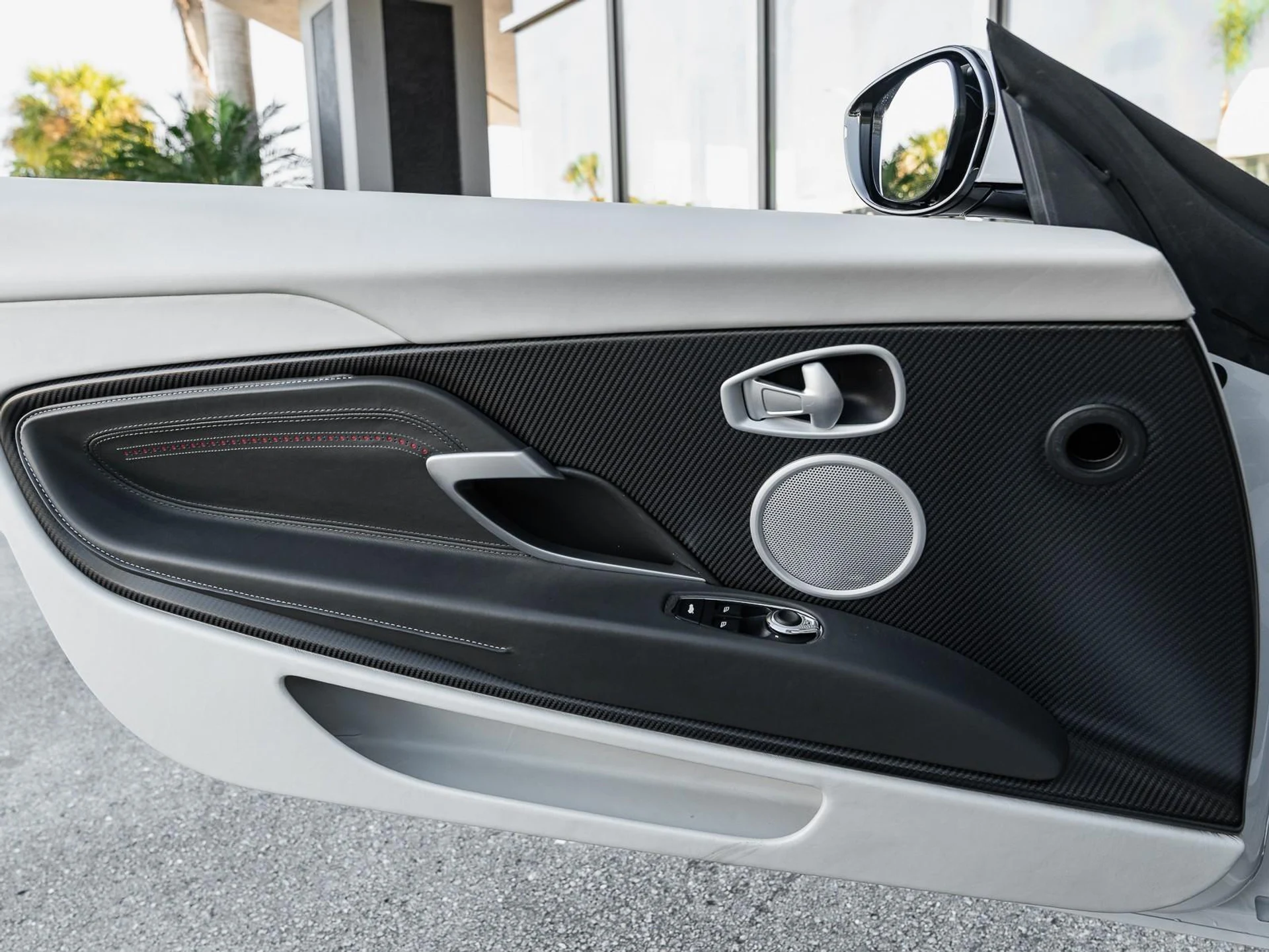 mph031_4180410680_Used_2022_Aston_Martin_DB_11_1767028112_5836e1cfb1