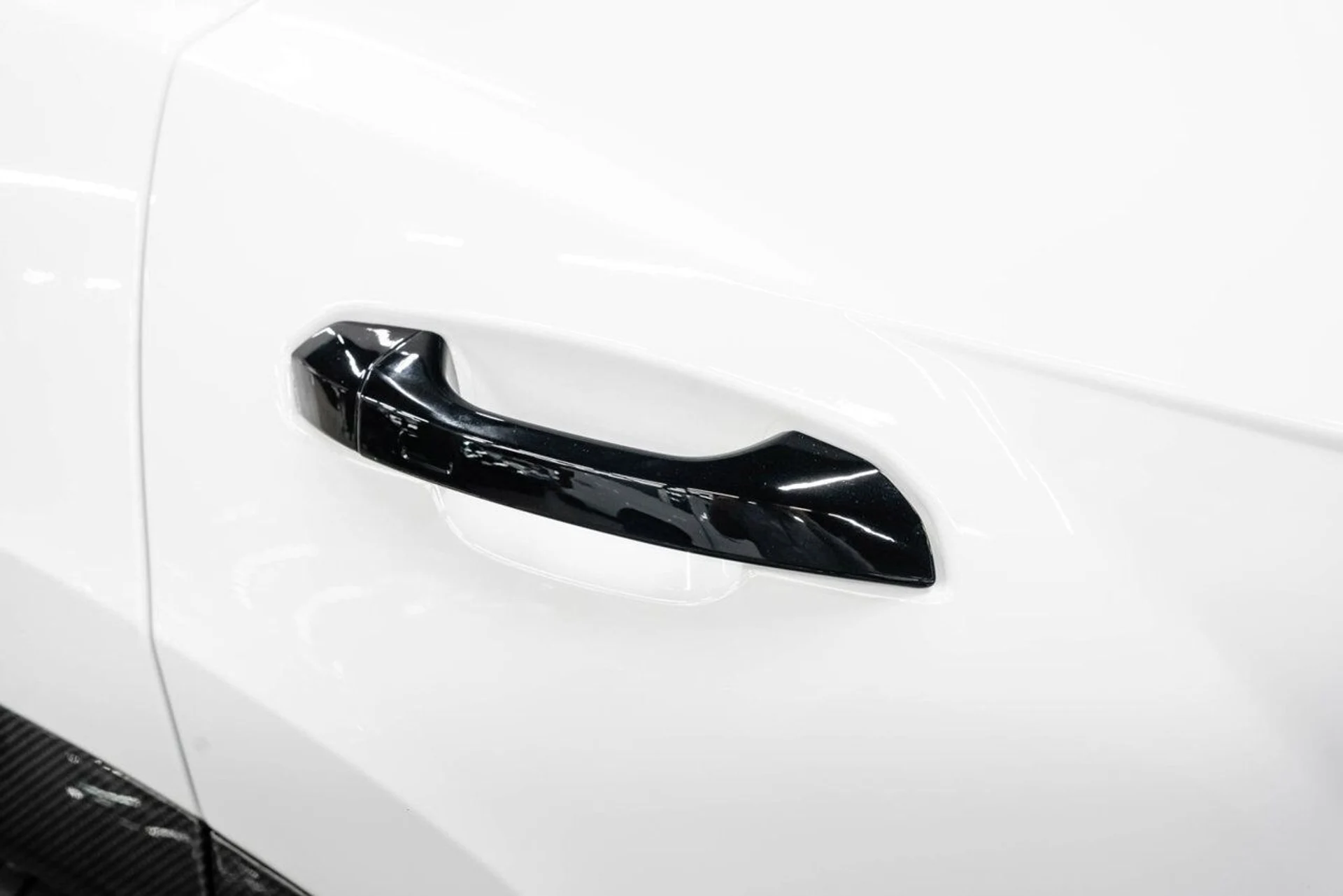 mph031_4183829080_lamborghini_urus_2023_5bd35b9963