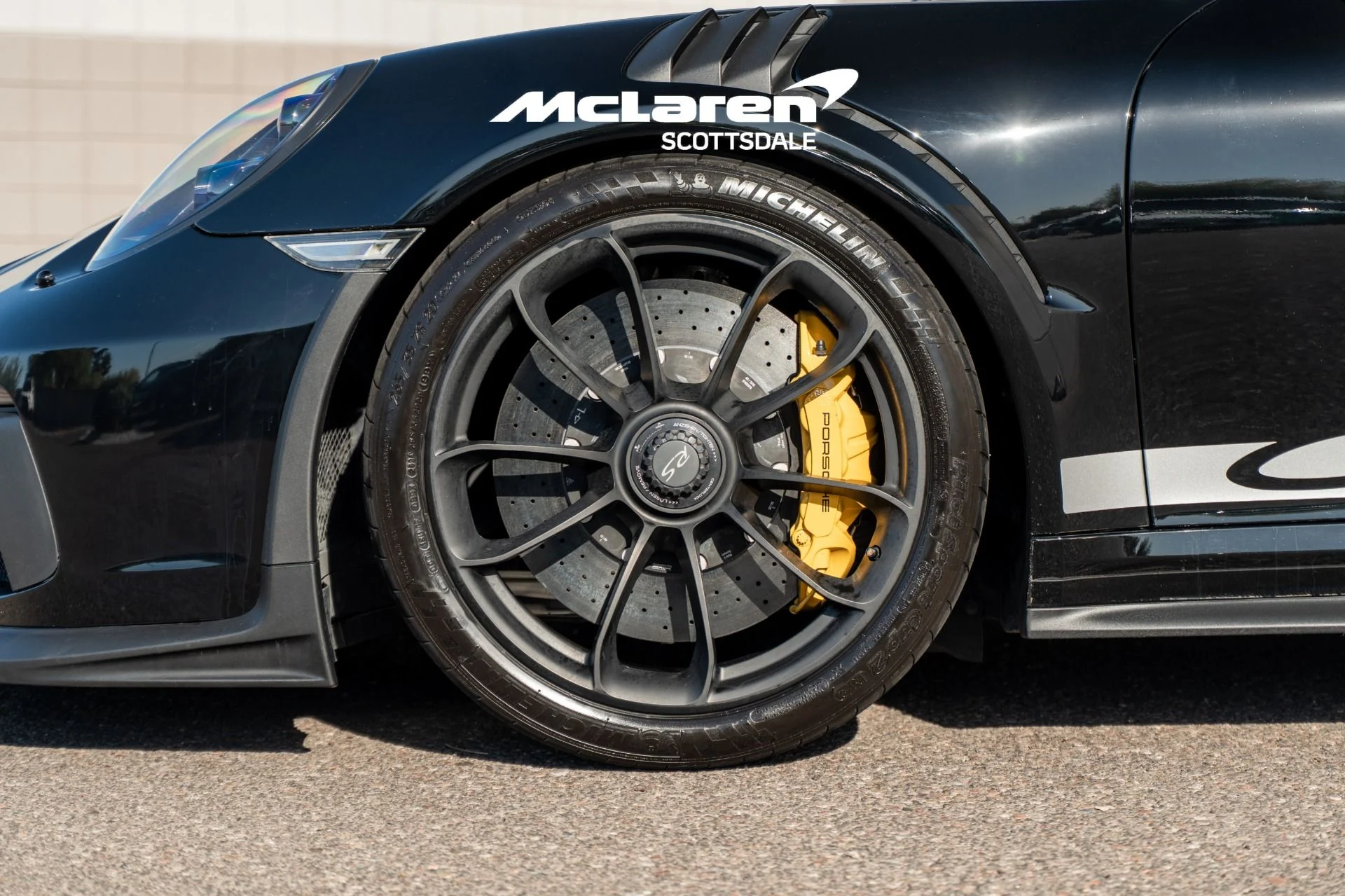 mph031_420111614_Used_2019_PORSCHE_911_GT_3_RS_1775874087_18d9294fff