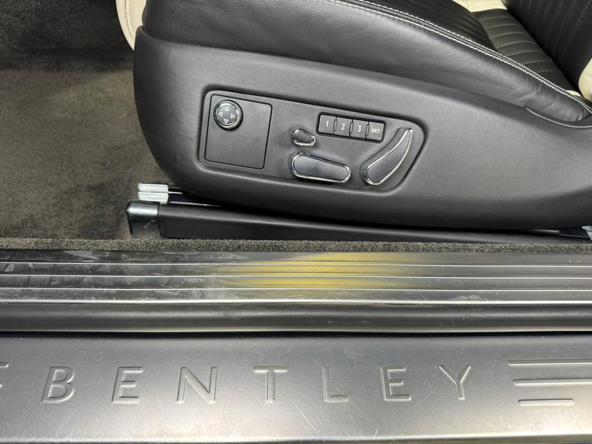 mph031_4208739945_f4d0f23eaea79fe2d47632b9d68efa9e_6bcd2d6697