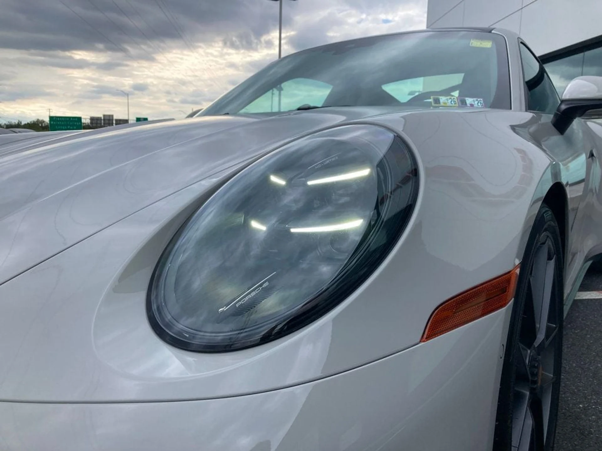 mph031_4211437936_e86937d12bc76f5466563b749ee3fc80_89f2c92429