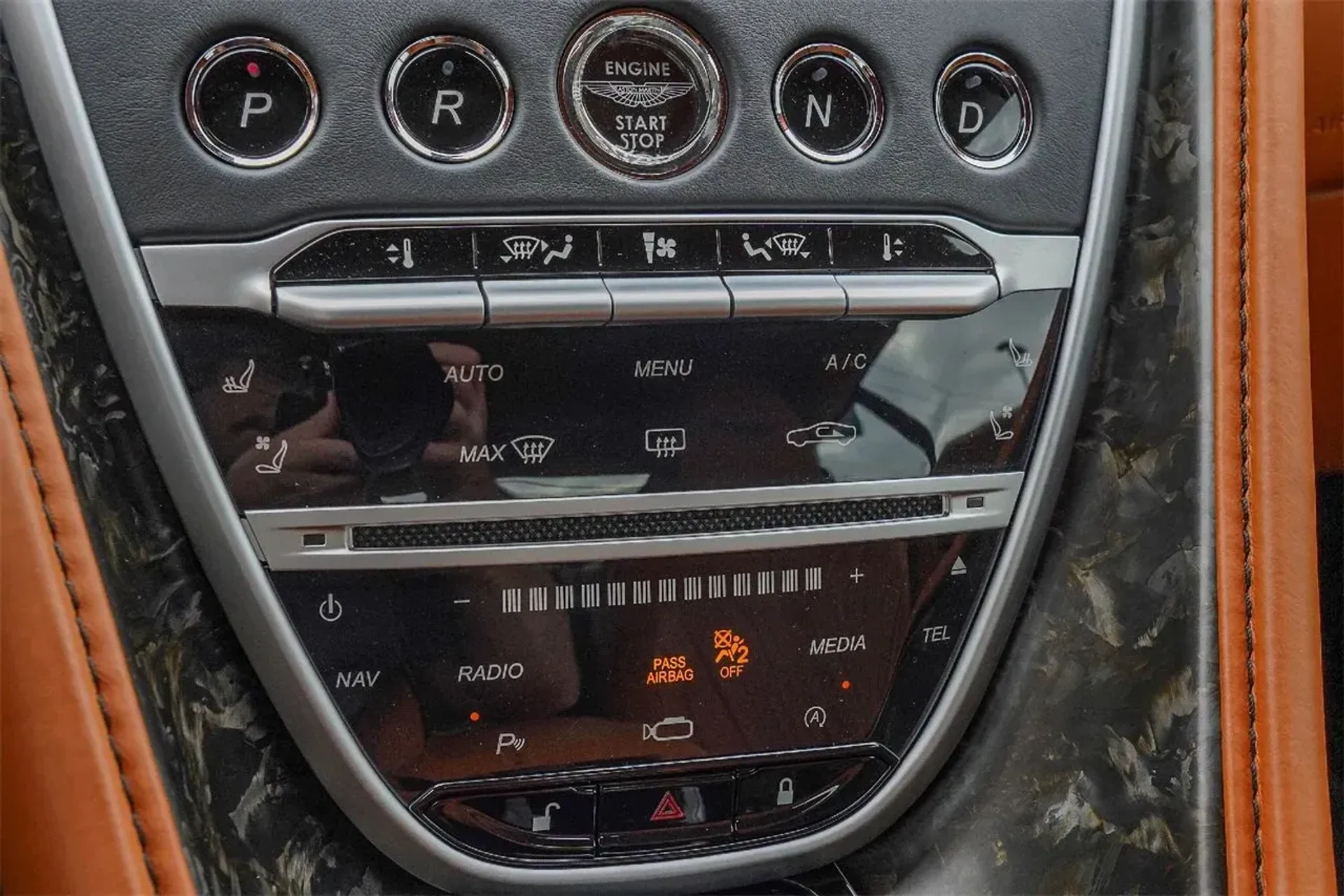 mph031_4216136136_c57698fcd3964c8c8f06d94411105095_41559aca74