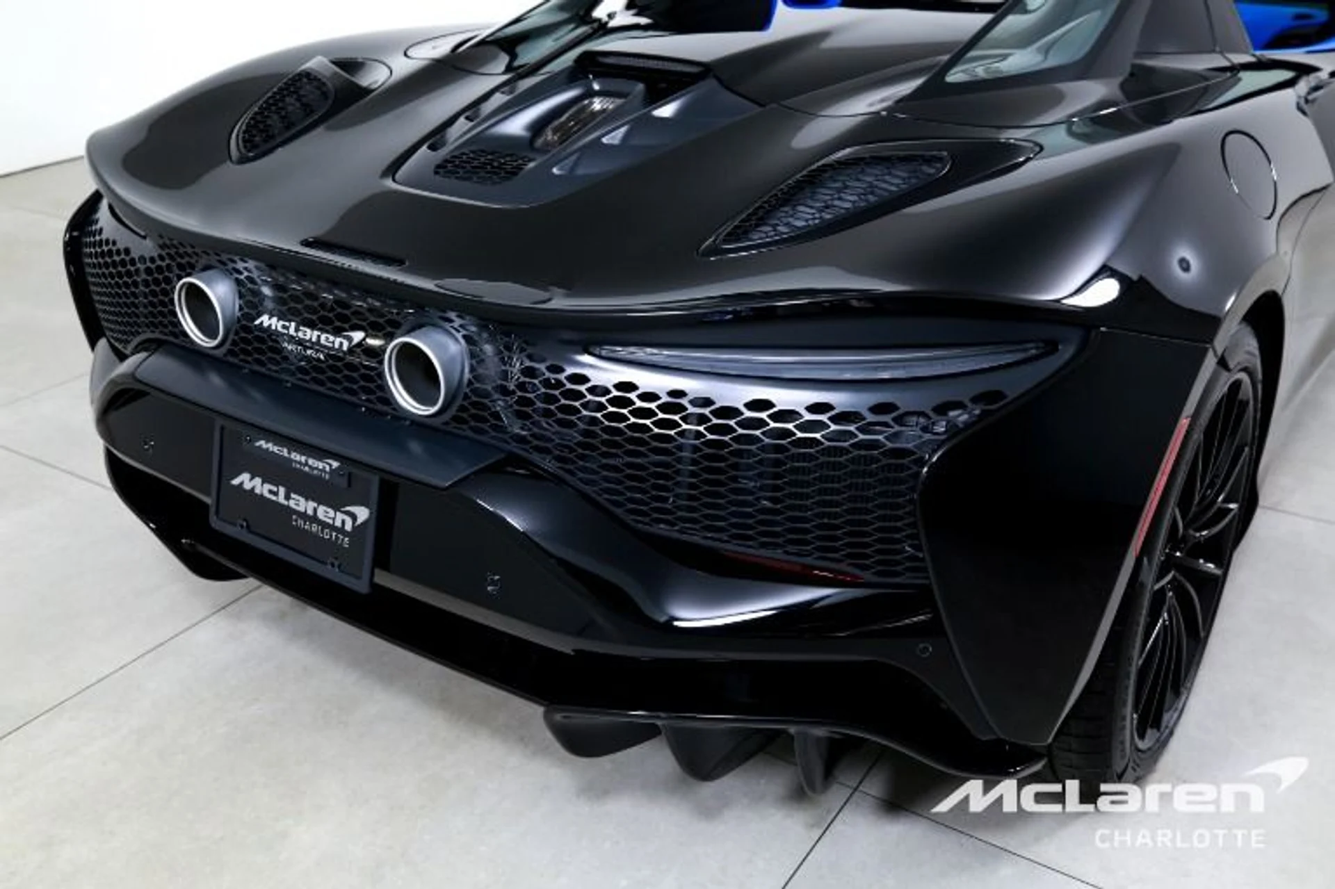 mph031_4219220679_New_2025_Mc_Laren_Artura_Spider_42bad19be1