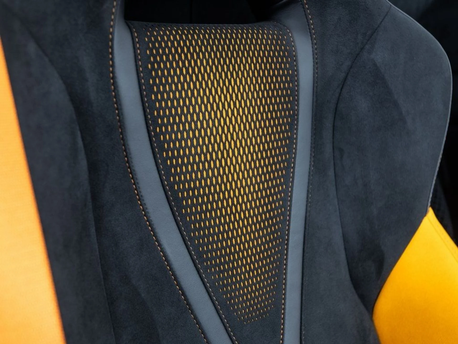 mph031_4231515266_cac6cf6a12370fc180e34ef49eda27d6x_c640dd57e9