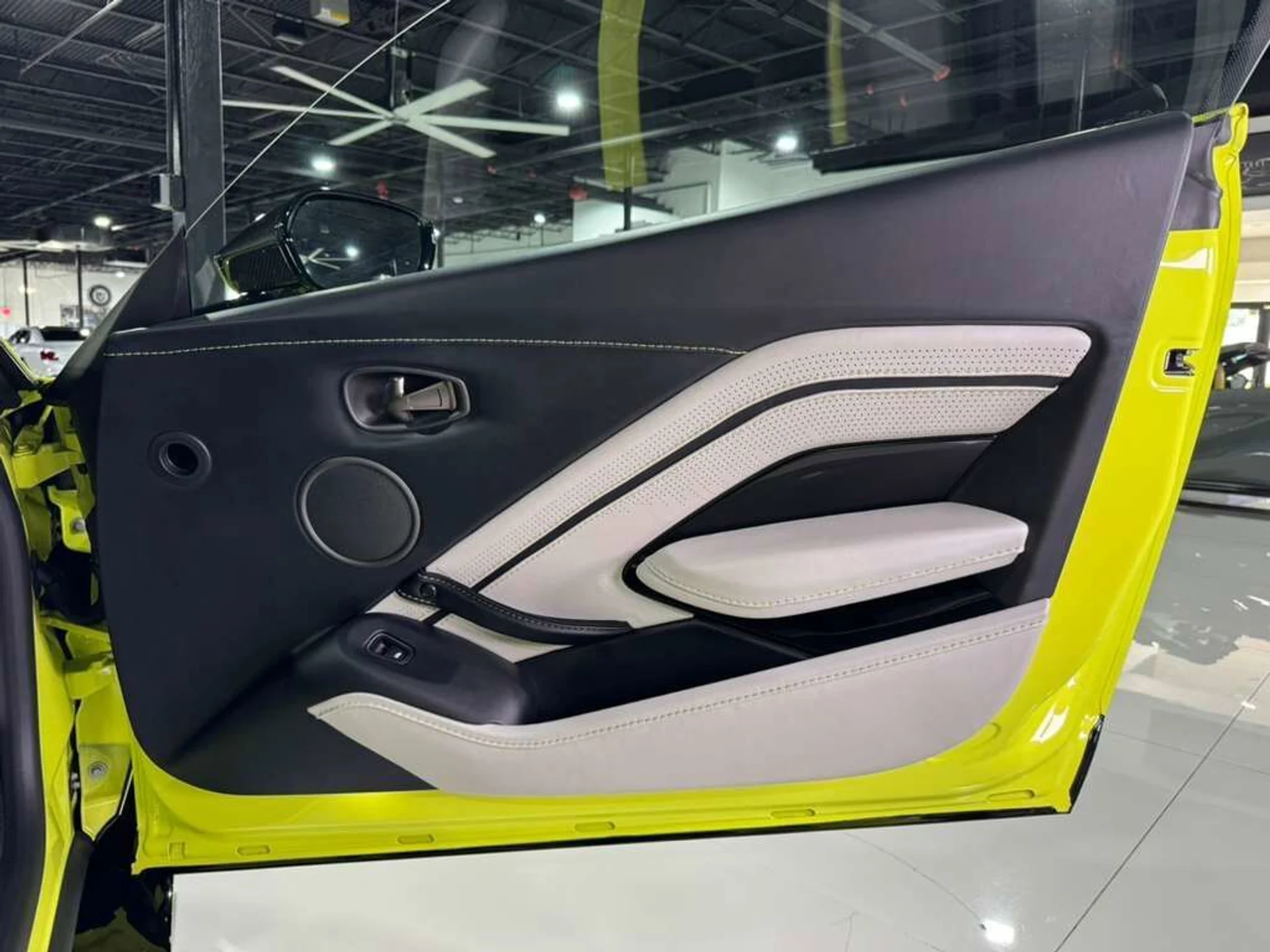 mph031_4235371593_b40185d84a2c3abf412efe4ac5fd500e_823ff6431b