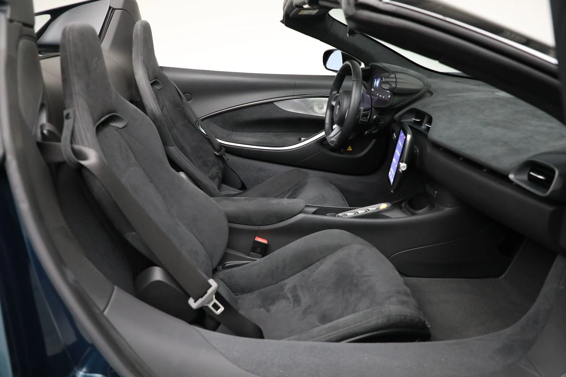 mph031_4237126695_Used_2025_Mc_Laren_Artura_Spider_74e4a485cd