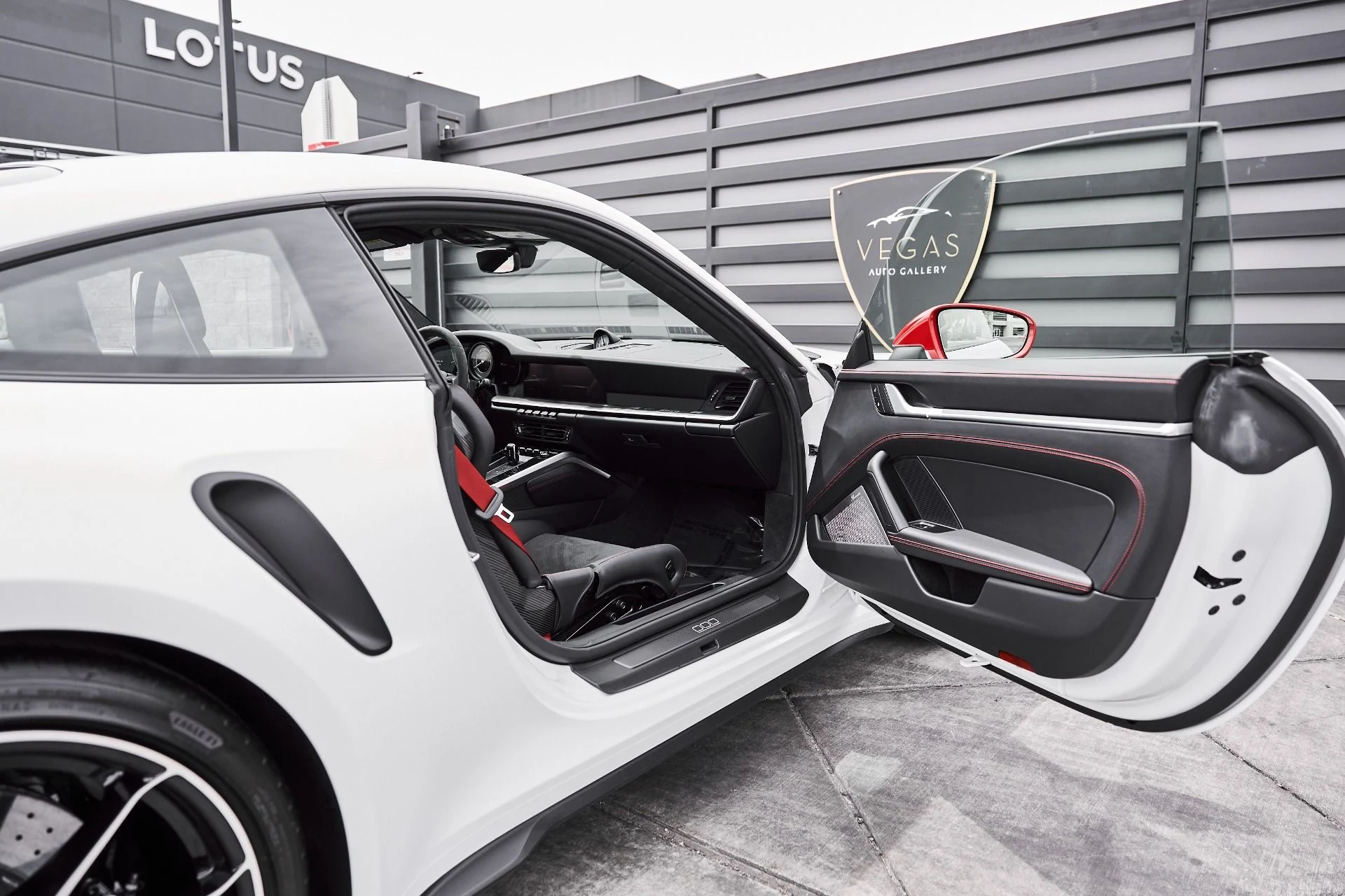 mph031_4243136244_Used_2024_Porsche_911_Turbo_S_1776446275_d44d386c32