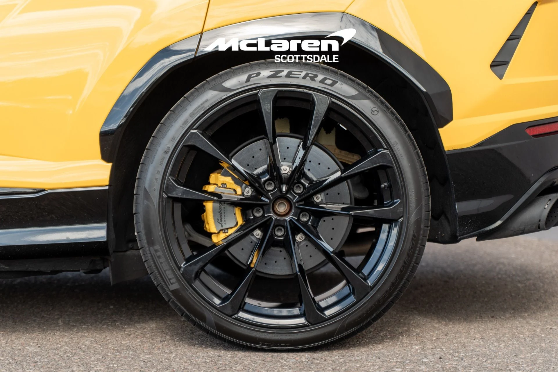 mph031_4250458258_Used_2021_LAMBORGHINI_URUS_1775537131_133f4992e9