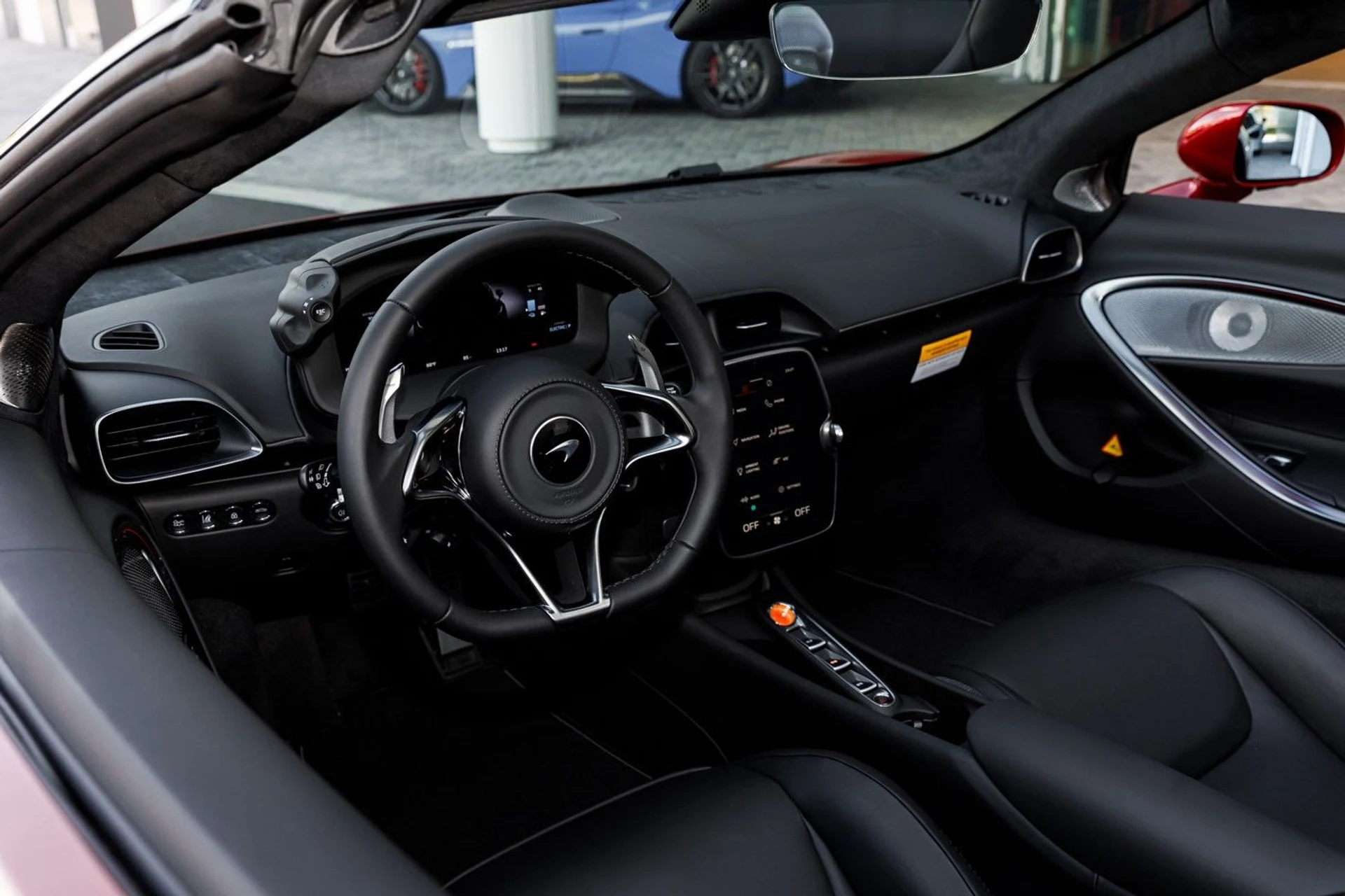 mph031_4258544850_635_p32_l_0a3b22a3a2