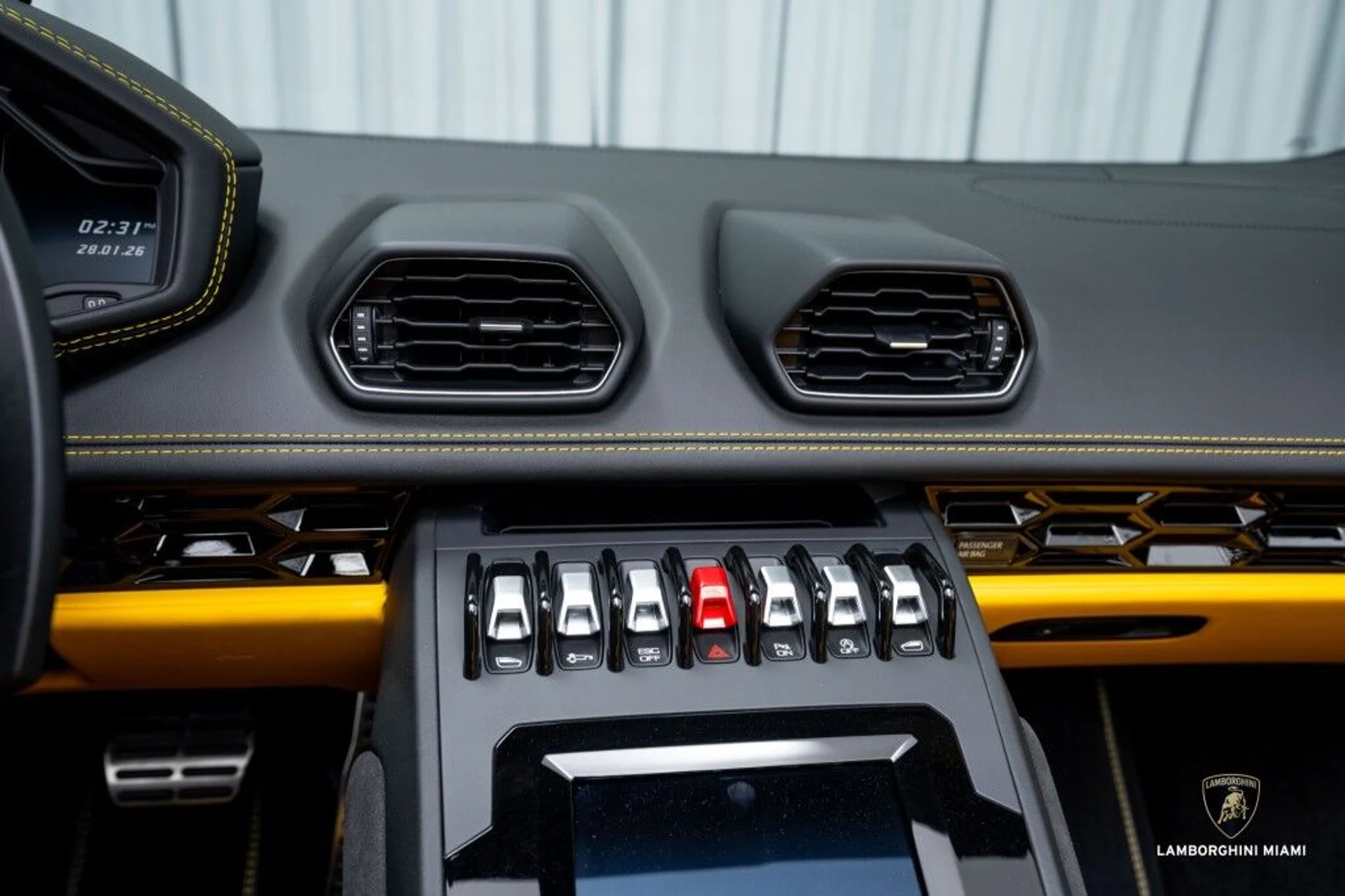 mph031_426845547_eb85b24868aa6d734d2443c7fa065a33_902d53dc35