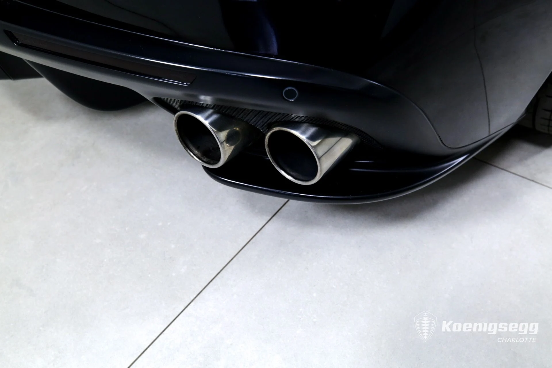 mph031_4273128496_Used_2018_Ferrari_GTC_4_Lusso_T_1761056109_ccab571458