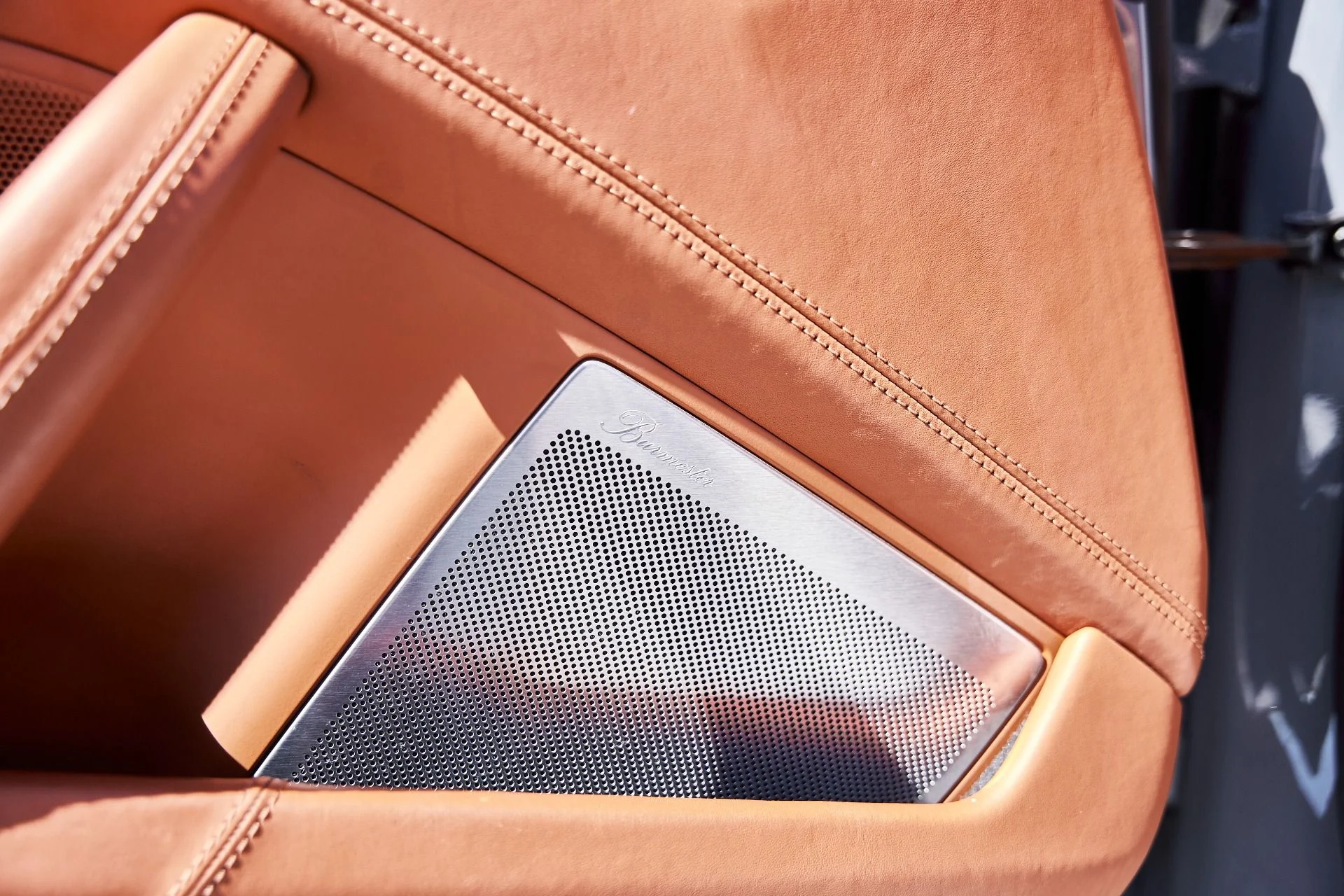 mph031_4277337926_Used_2024_Porsche_911_Turbo_S_1773968007_9884305387