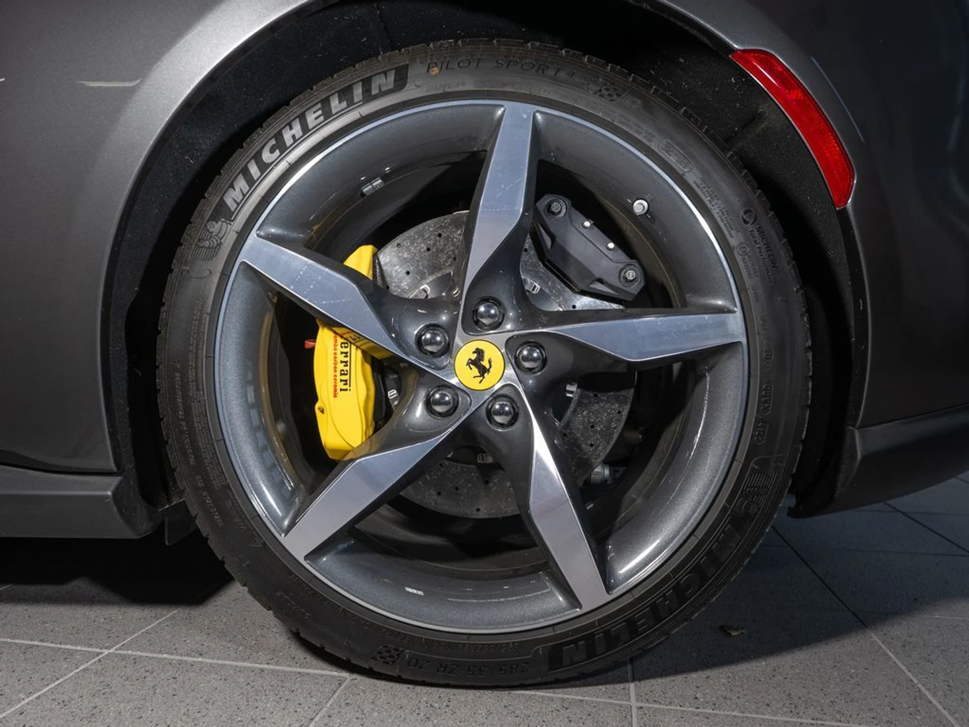 mph031_4282480215_3fa4bb70_9c93_4b32_8353_4ad4b8f3a125_5b9a63cd55