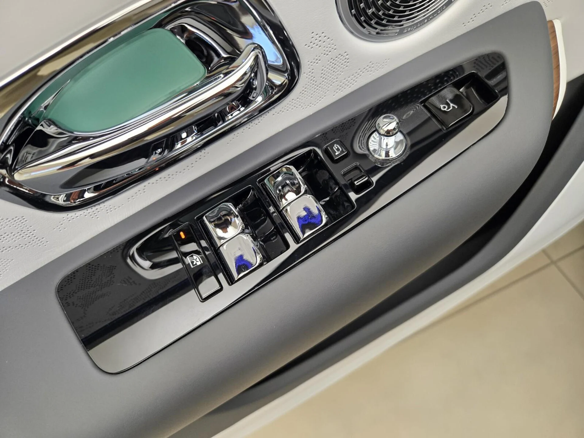 mph031_42961953_New_2026_Rolls_Royce_Cullinan_1768889716_3a7b3b554c