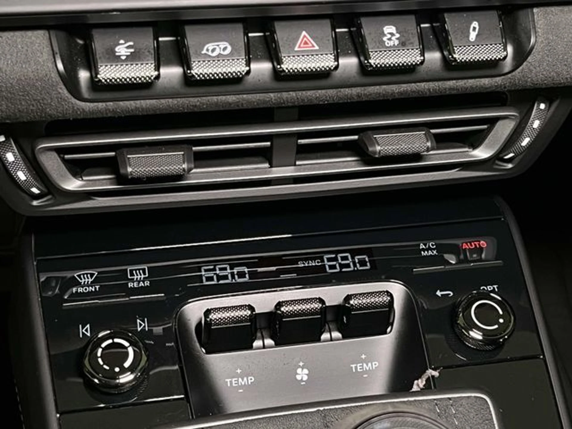 mph031_439150188_fa39cbf4558048351f131f66241539b6x_b06343ca60