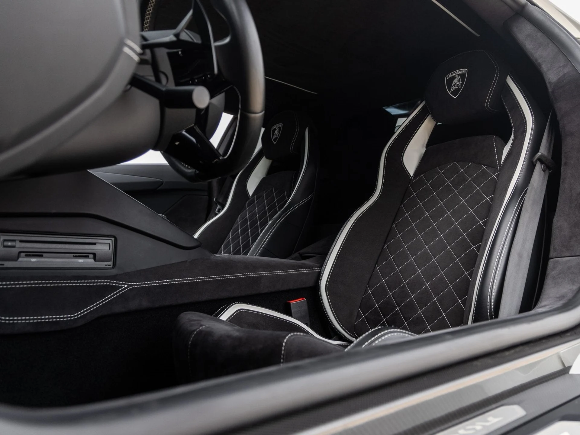 mph031_439244675_32_812ac1edc1