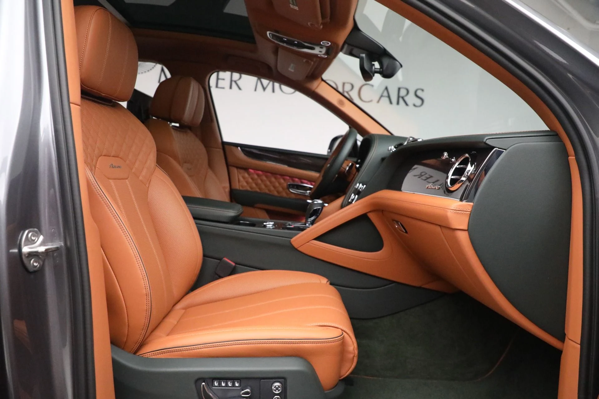 mph031_442070479_Used_2023_Bentley_Bentayga_Azure_Hybrid_1721850994_1e4a82094c