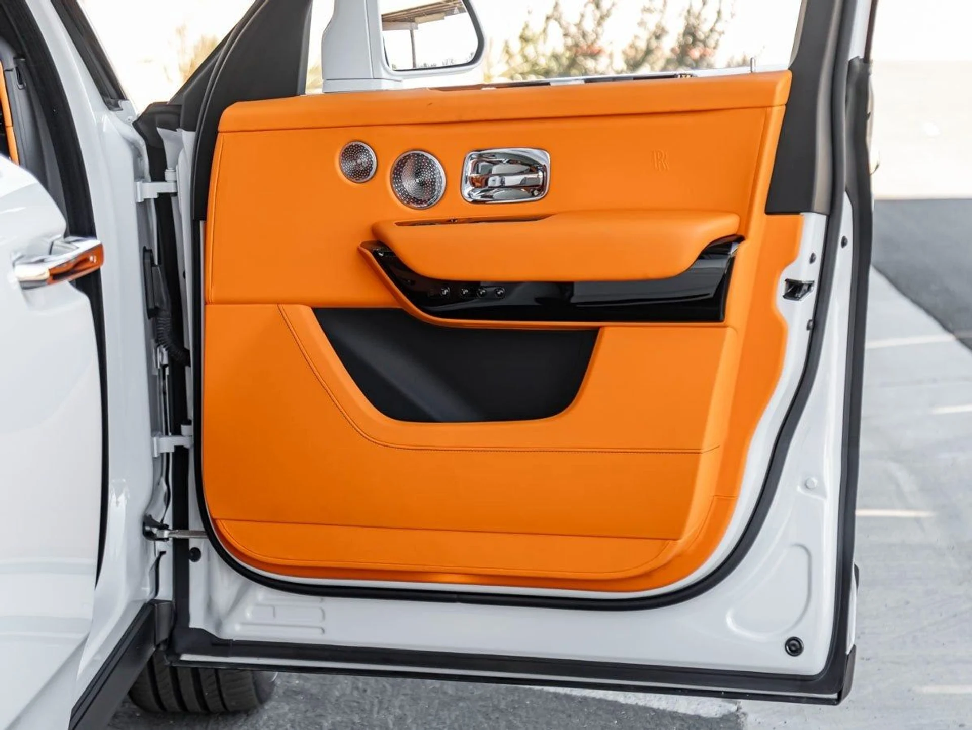 mph031_450651160_32_e65340d256