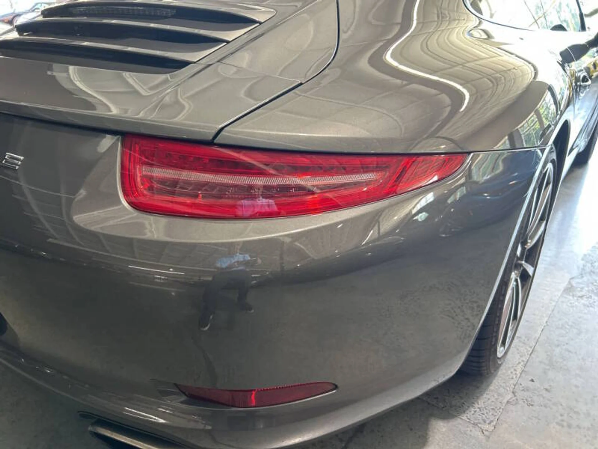 mph031_456471809_2014_porsche_911_carrera_2dr_coupe_d6c1a8ed28