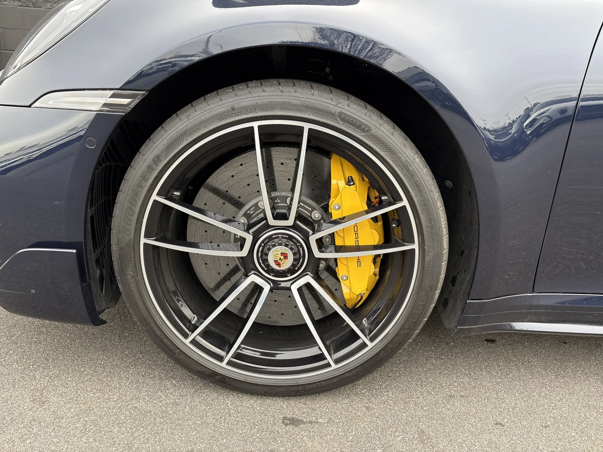 mph031_458020424_2160e3b6020841e2b5bd5cb61b782e24_5237fcfc8a