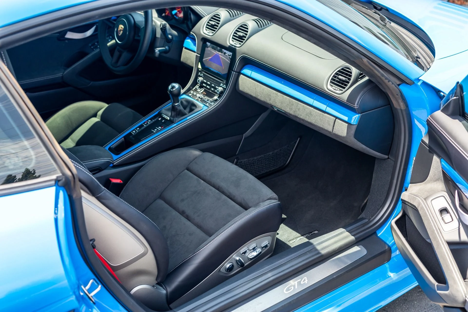 mph031_460803943_Used_2023_Porsche_718_Cayman_GT_4_1721258213_99eace02bd