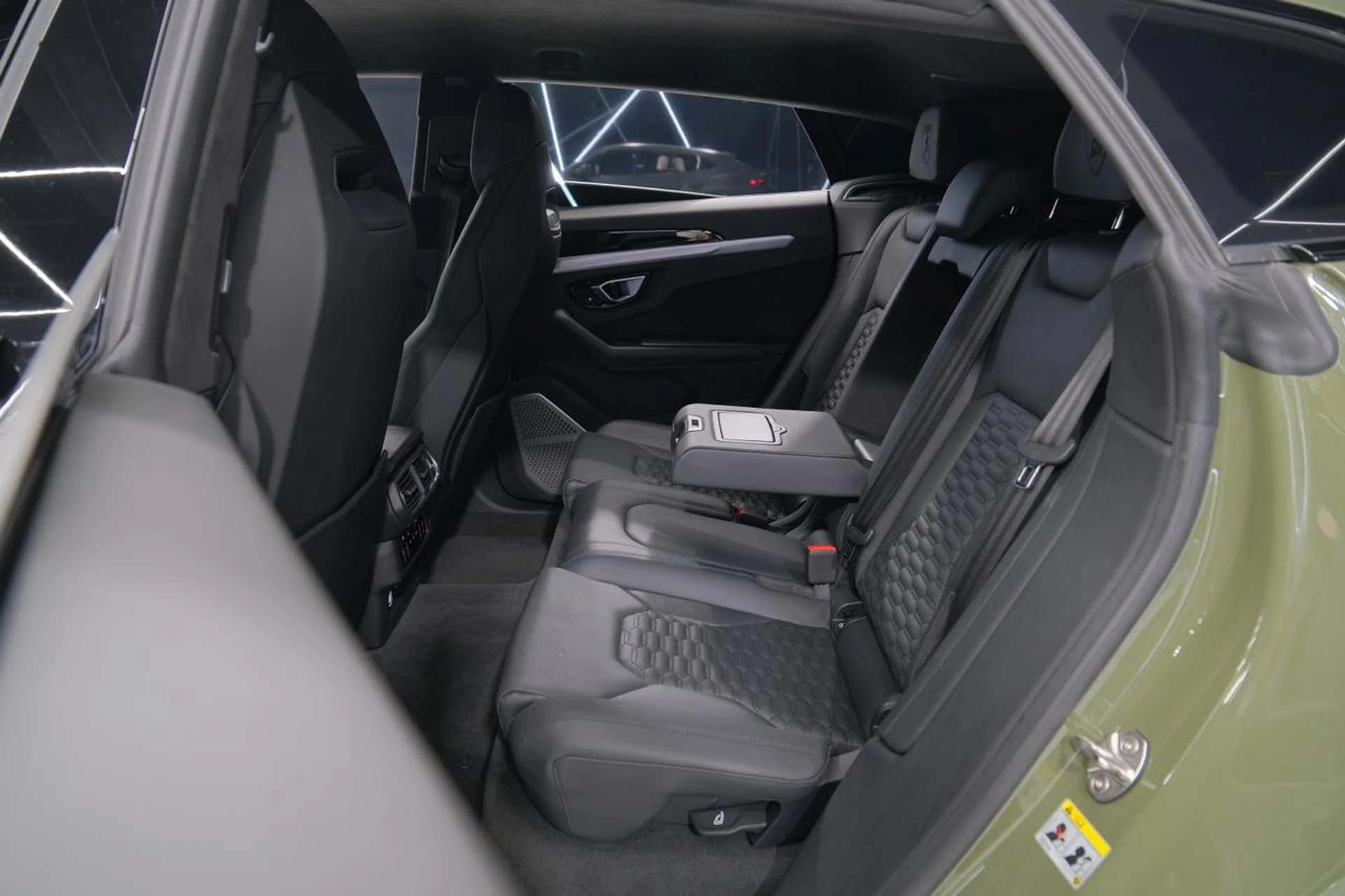 mph031_465003838_3ea2d1faa4ba4eacac04d69aaed765b6_ad29ee3f48