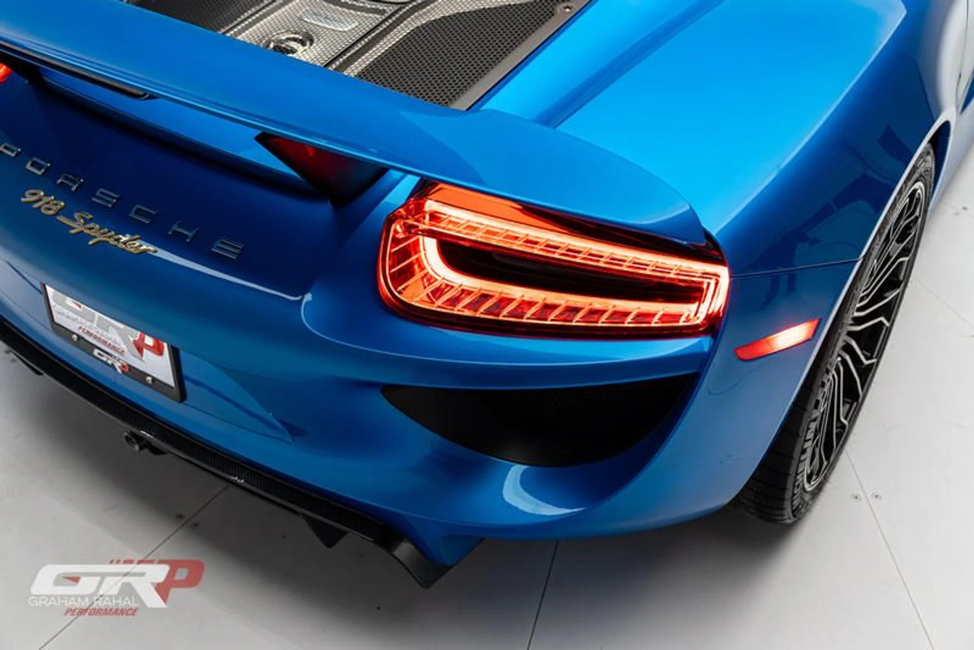 mph031_471021666_850_FF_1_BD_4837_4_D6_D_9537_710_ACD_8_AC_8_AE_2da7c3a610