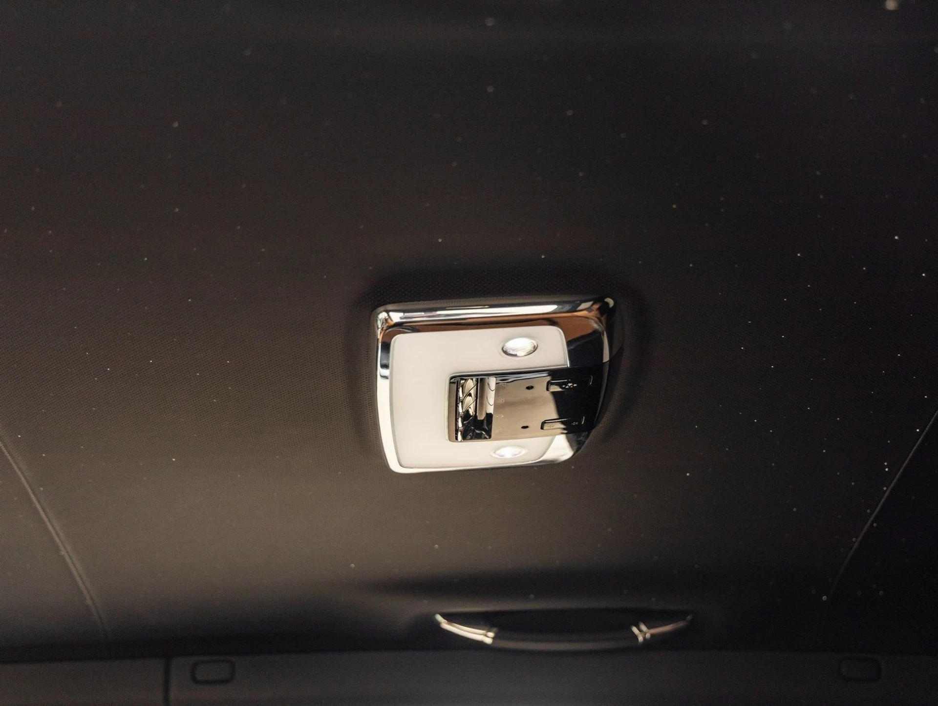 mph031_479568469_32_9a5f955545