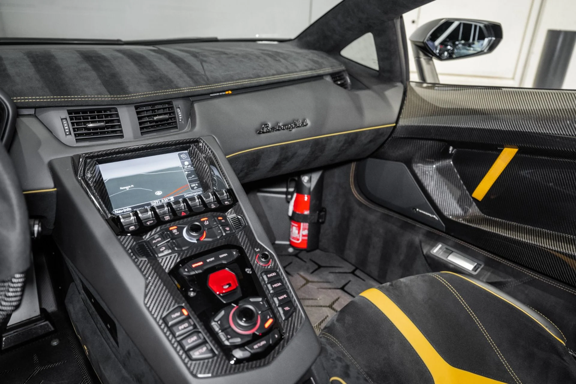 mph031_4878762_Used_2016_Lamborghini_Aventador_LP_750_4_SV_Coupe_1783114442_1a9286d8f7