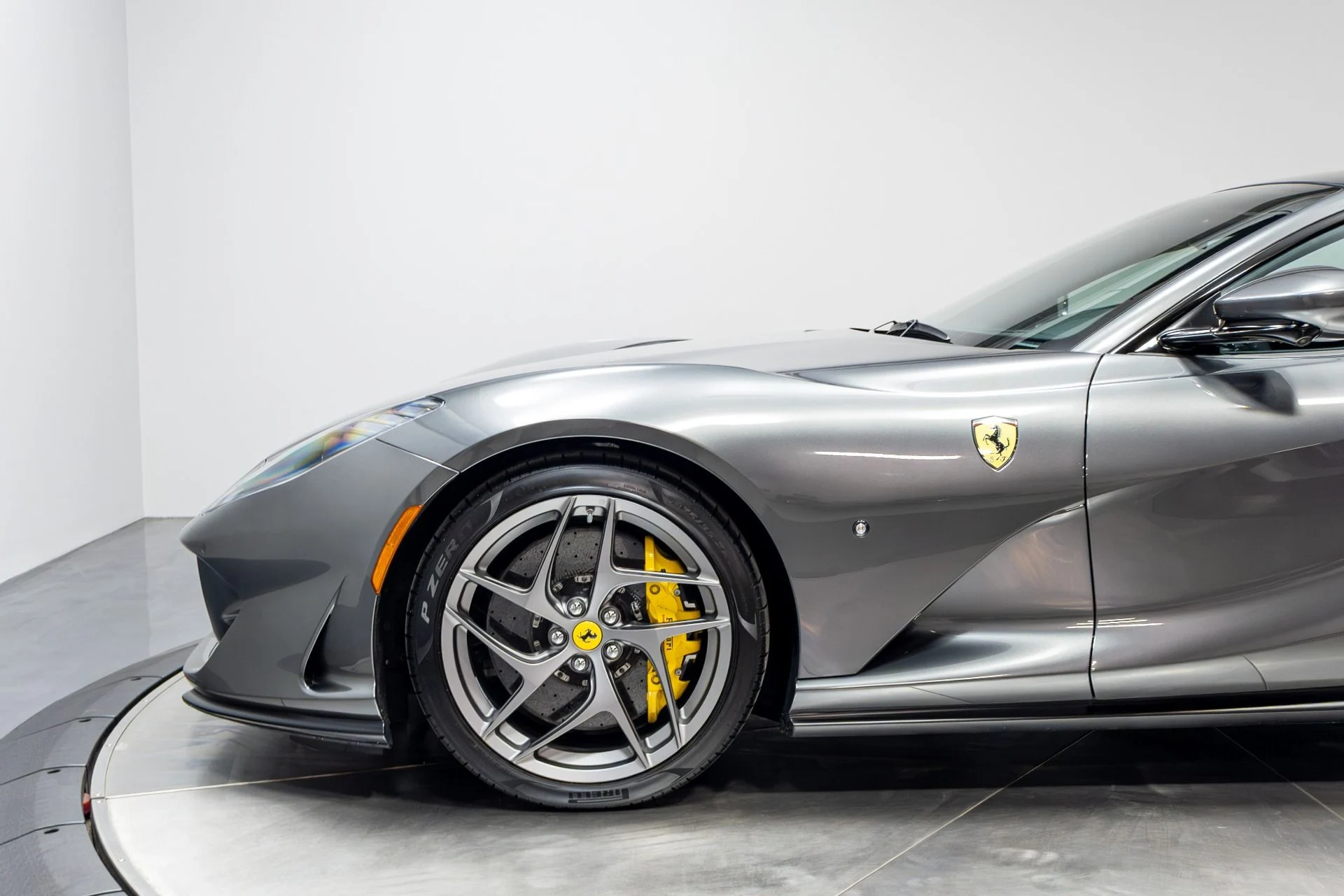 mph031_48983206_Used_2020_Ferrari_812_Superfast_1777416323_88e81232f3