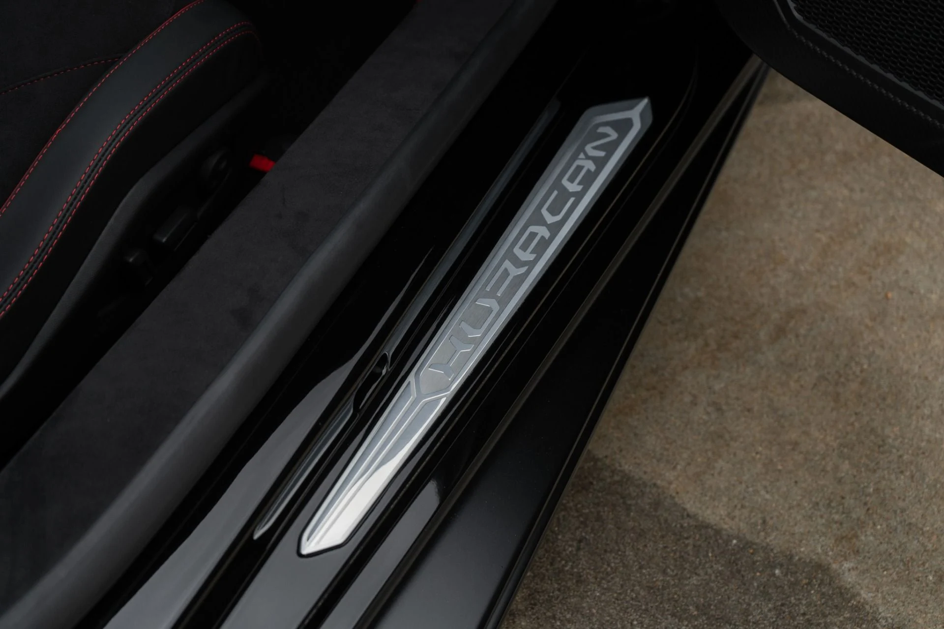 mph031_504980902_Used_2023_Lamborghini_Huracan_Tecnica_1768943844_63c5130db1