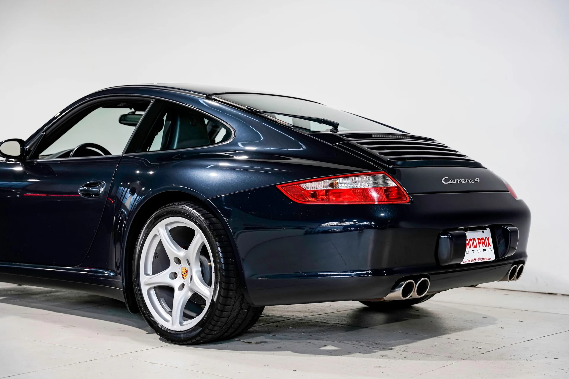 mph031_507027564_efe9d9bc0b1710fa33ba42673973b7d1x_391d83b553