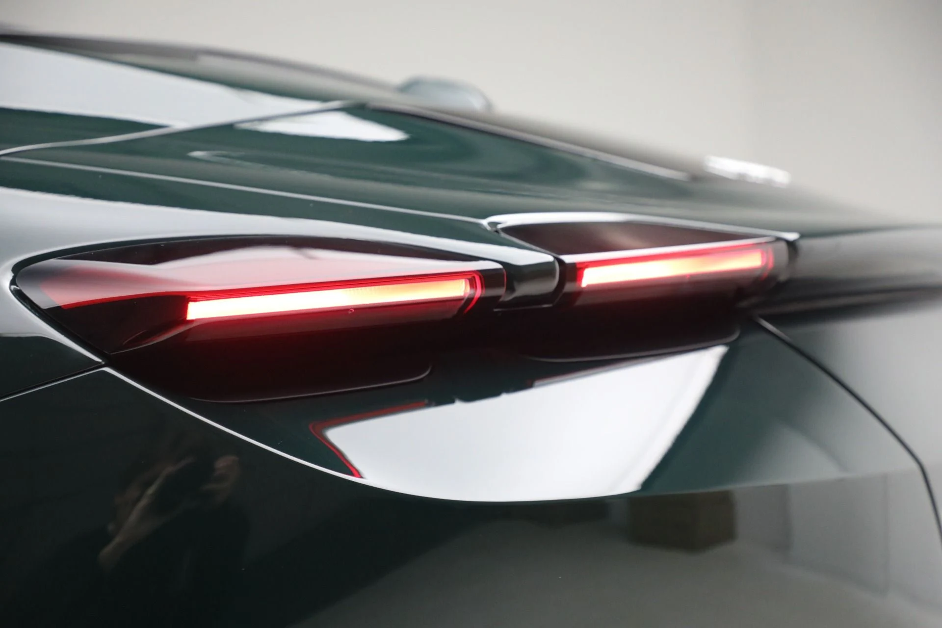 mph031_508131592_Used_2025_Ferrari_Roma_Spider_1773763660_0f04bf942e