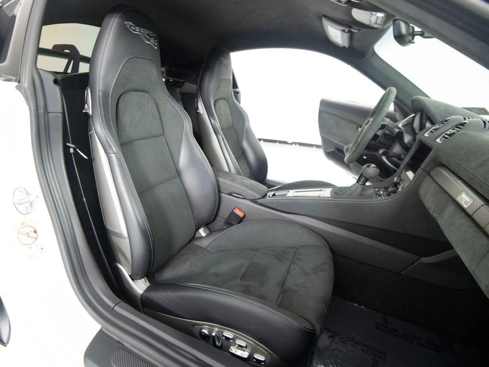 mph031_508677251_m_LZRN_Rx_Vb_x_Jvly9li84_Yh_RMS_4_fa037e5d89