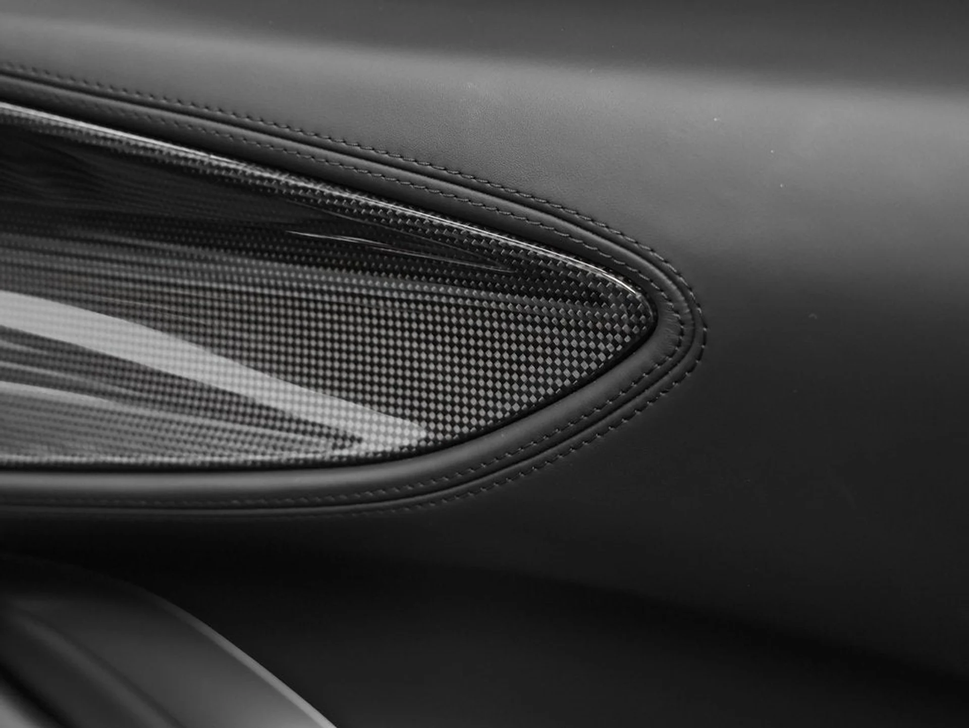 mph031_509012352_32_c436755cd5