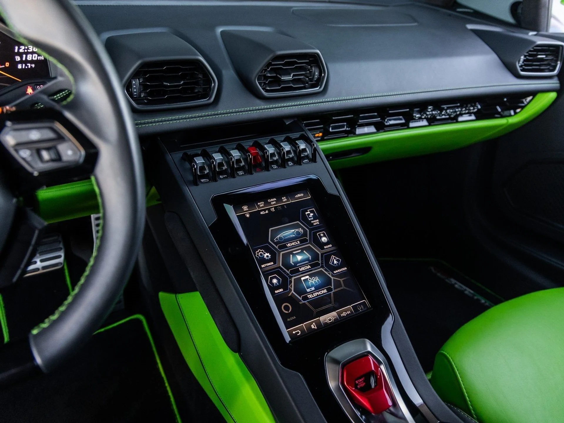 mph031_512754005_32_dfeef1cdc0