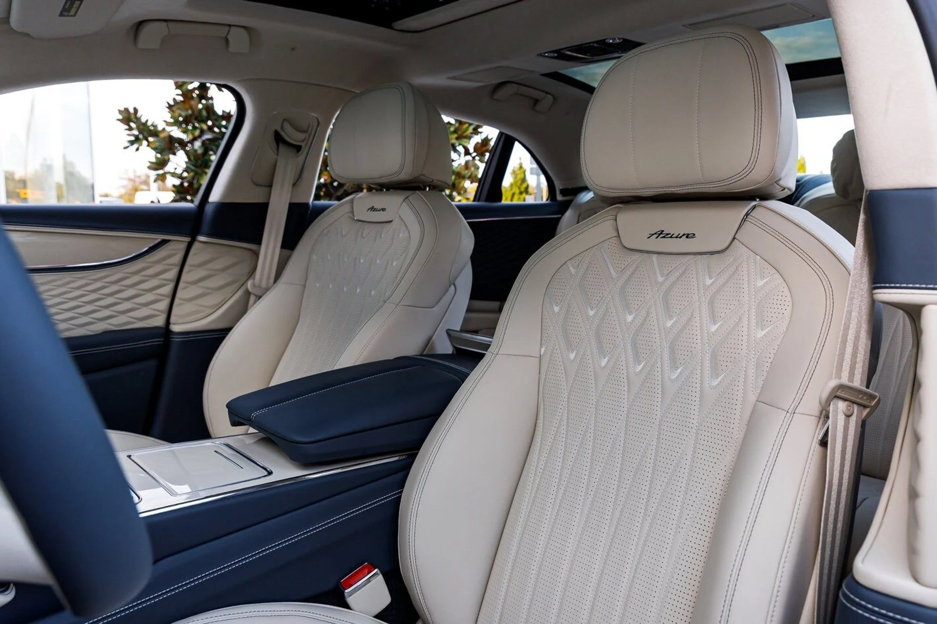 mph031_520540846_f344f68ff586cd3c25616e11b33407dex_7b61e56f28