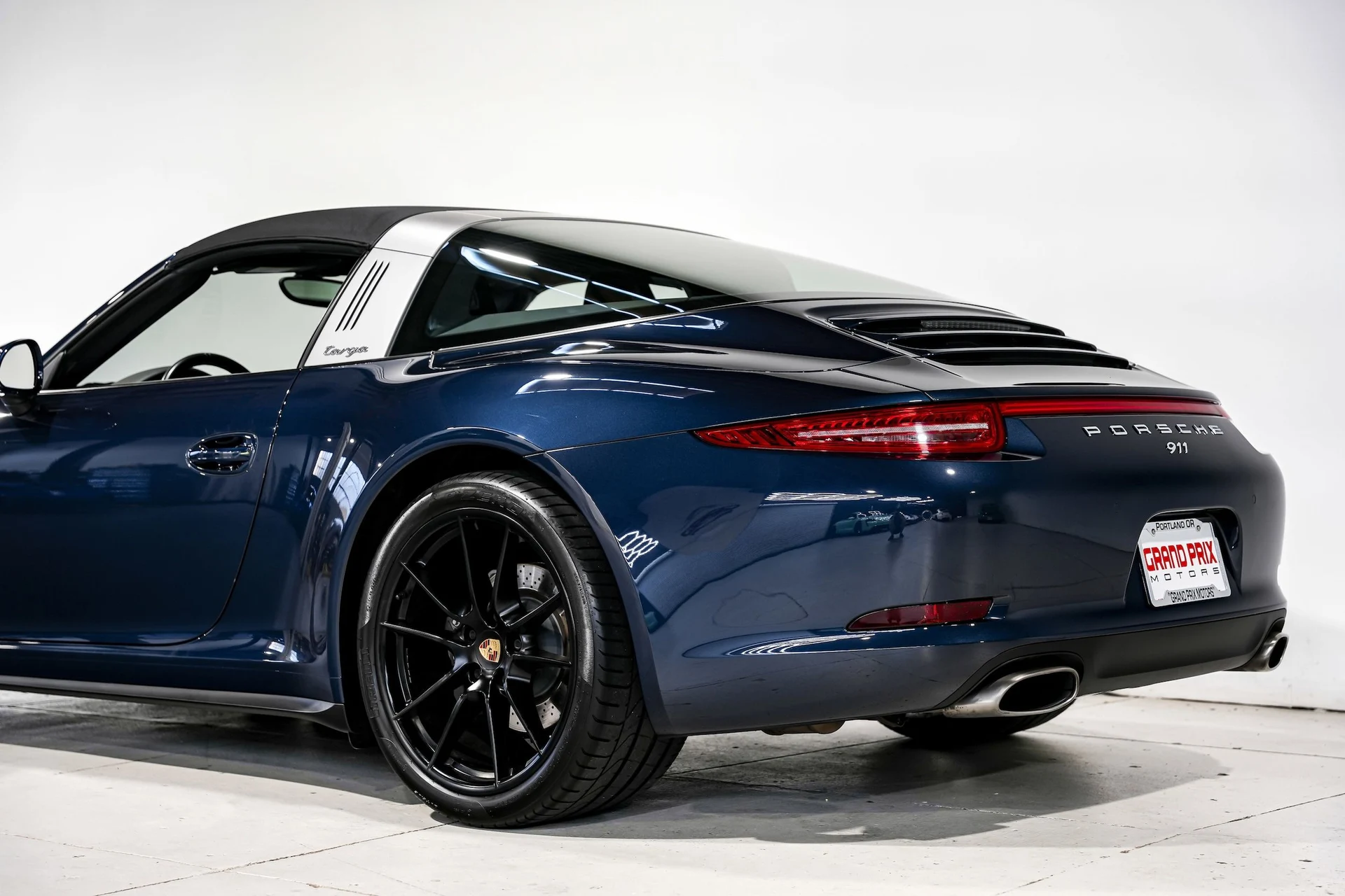 mph031_52341954_3787e74835c47d9c64834b2cb2e86bf8x_fb7aba014c