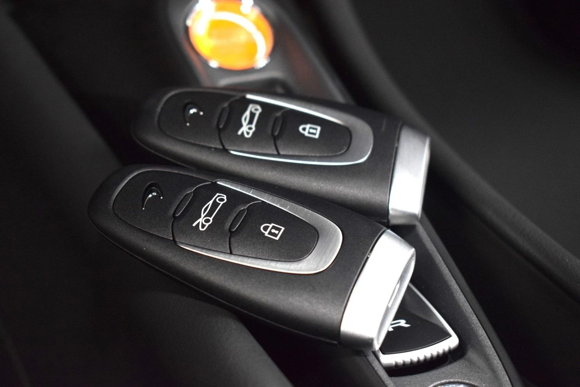 mph031_523998505_dabd416e42929c876c7dbca654d720c3x_2687410382