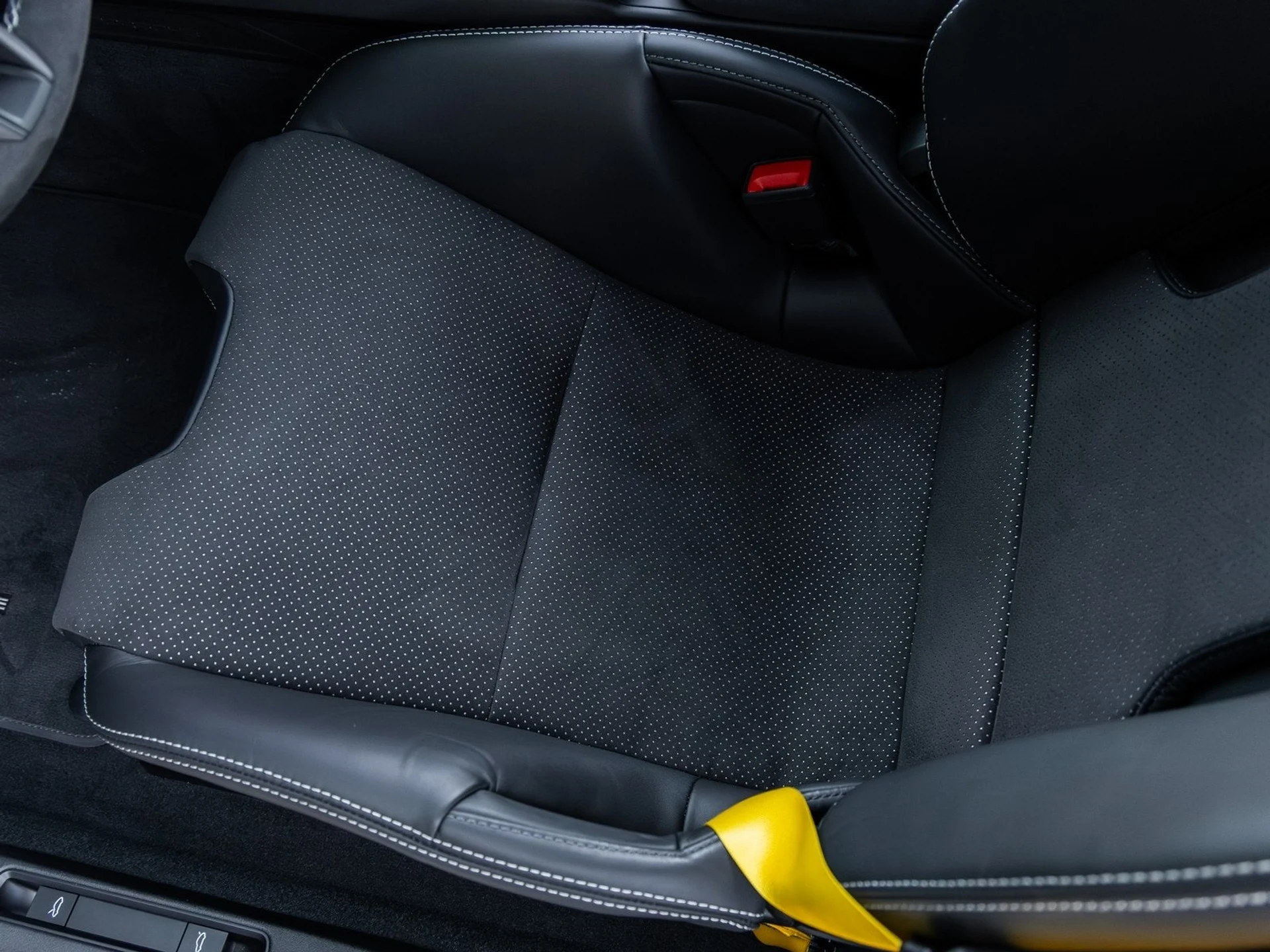 mph031_524403533_33_9aab9b4175